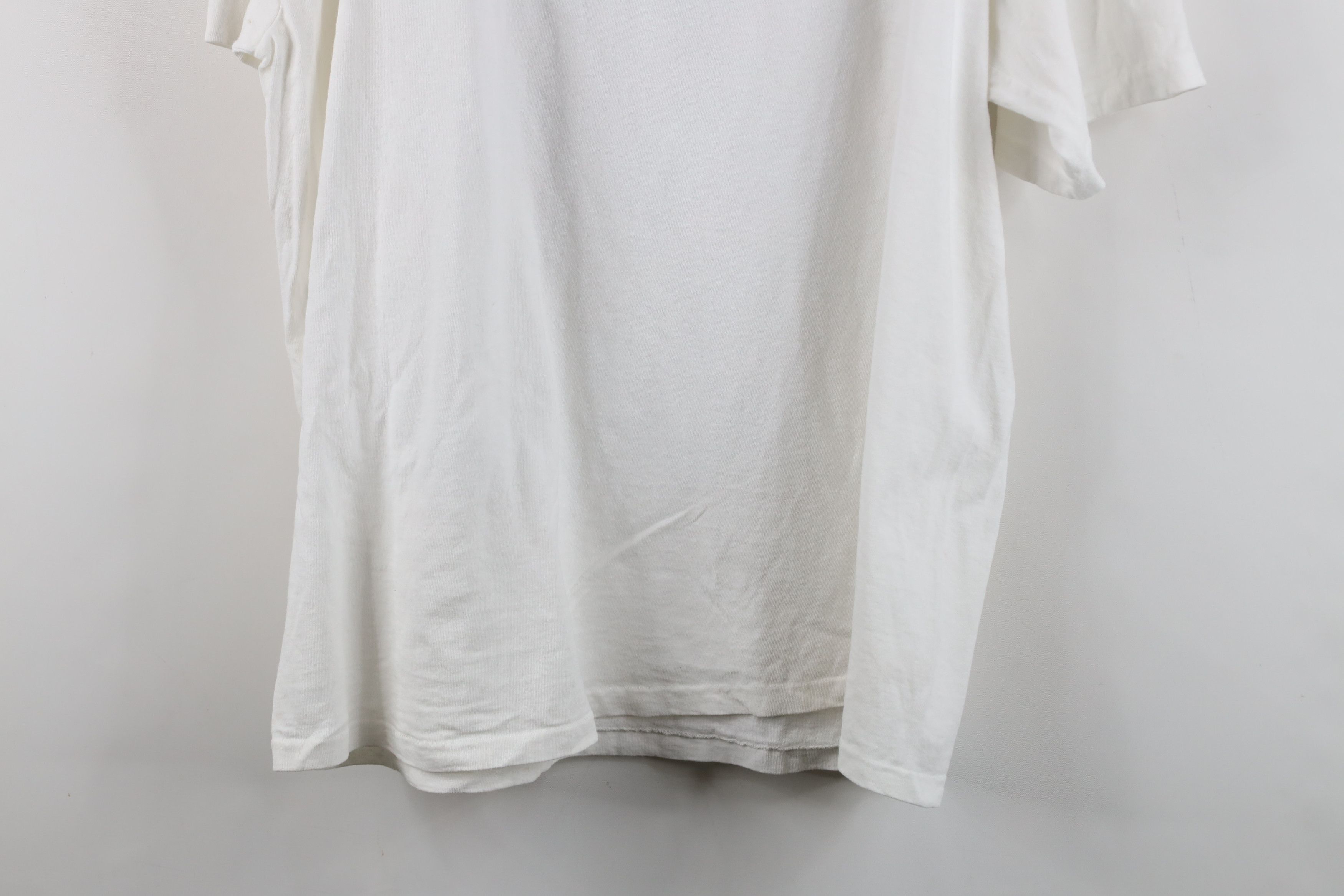 Guess Vintage 90s Guess Big Logo Short Sleeve T-Shirt White USA Size US L / EU 52-54 / 3 - 13 Thumbnail