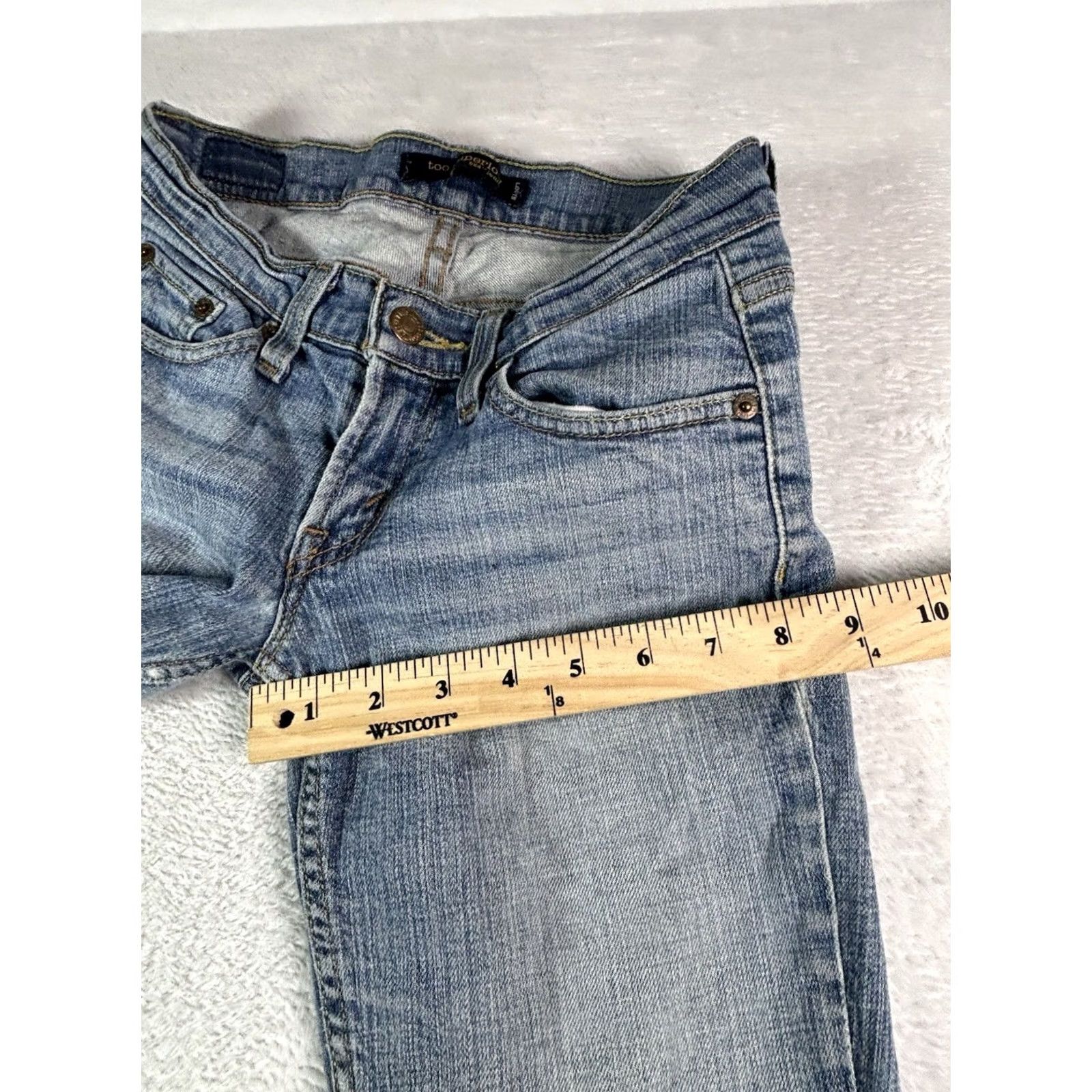 Levi's Levi's 524 Jeans Women's Regular Straight Distressed 90s City Retro Blue Denim Cotton Elastane Size 1 30w 28.5in Inseam 5-Pocket Logo Casual Size 25" / US 0 / IT 36 - 6 Thumbnail