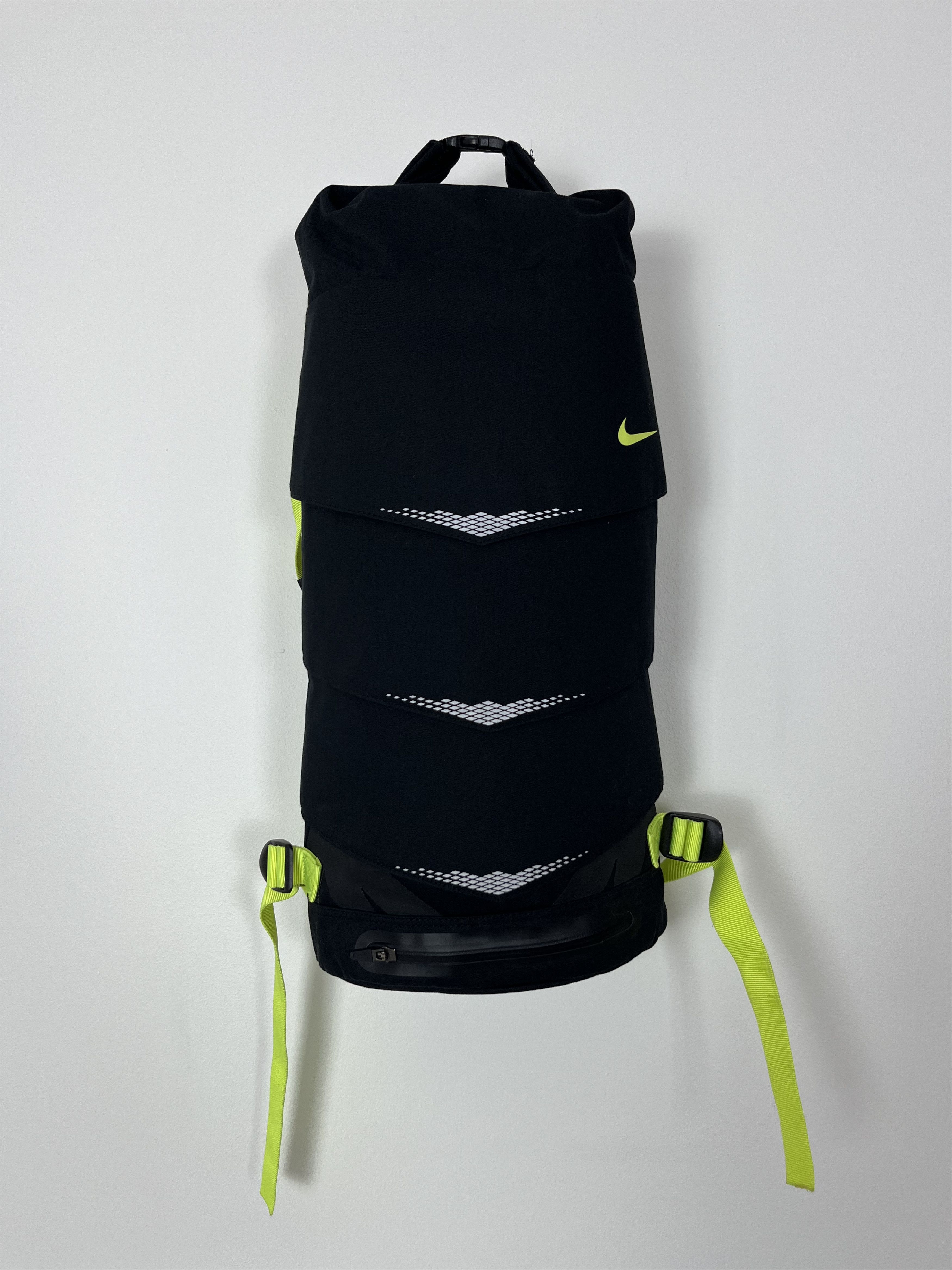 Nike Rare Nike MOG Bolt Expandable Backpack Utility Size ONE SIZE - 4 Thumbnail
