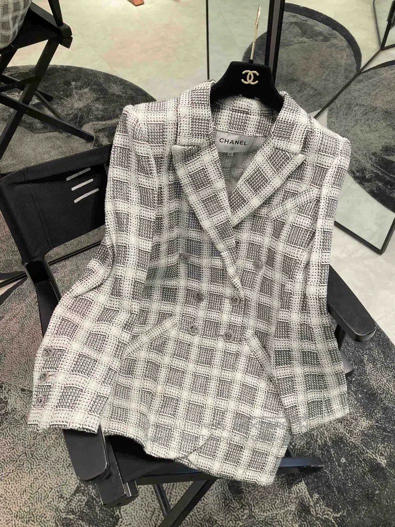 Chanel Chanel Black and white fine glitter plaid lapel jacket Size XXS / US 00 / IT 34 - 1 Thumbnail