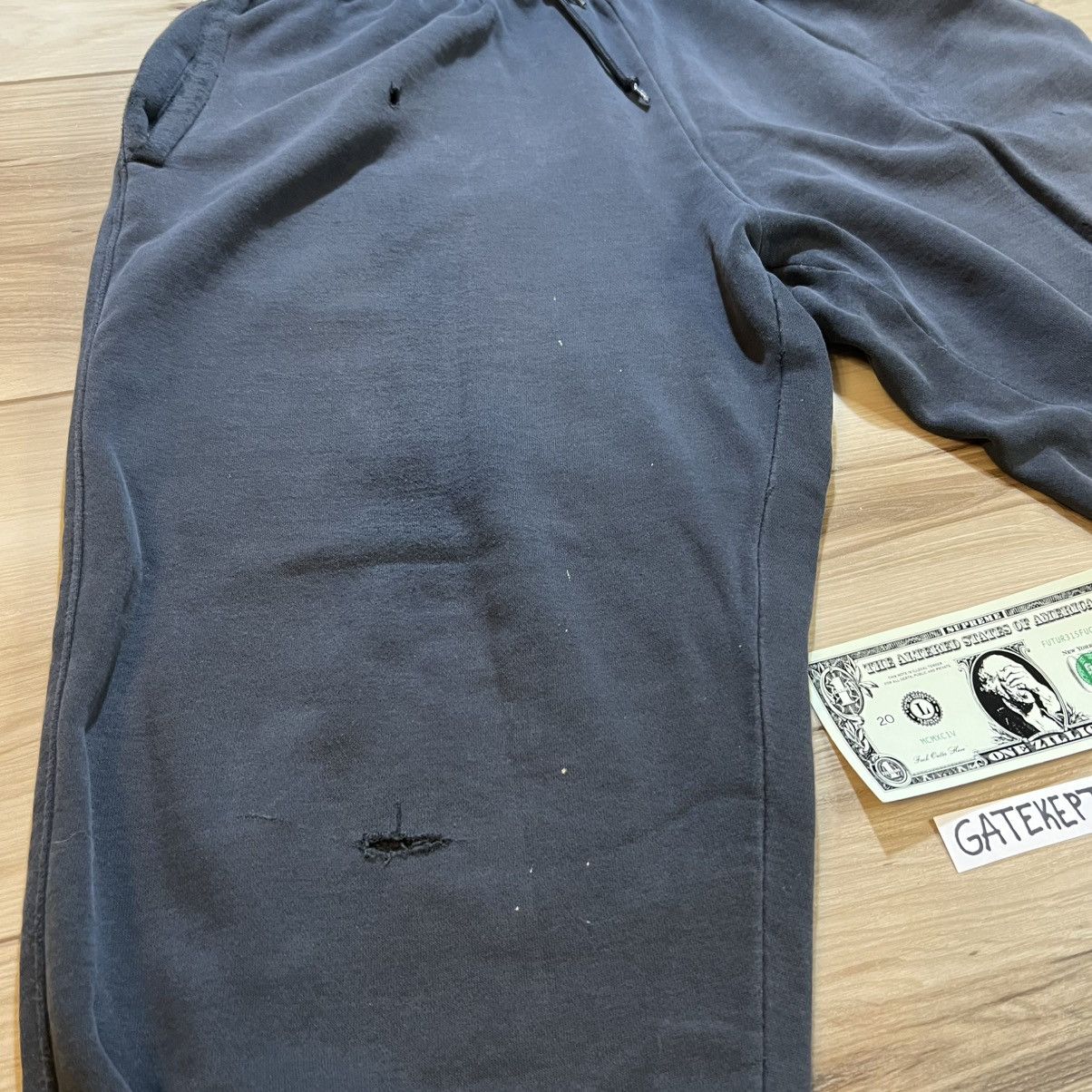 Jordan Brand × Supreme Supreme Jordan Sweatpants Owned by Salehe Bembury Size US 34 / EU 50 - 3 Thumbnail