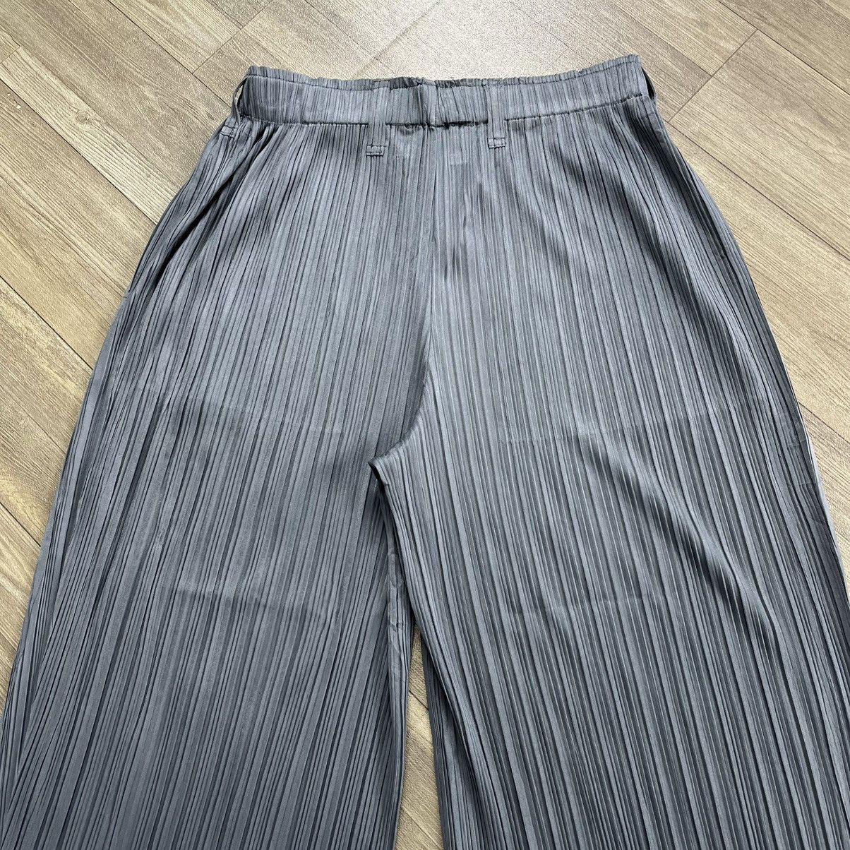 Pleats Please Issey Miyake Vintage Pleats Please Issey Miyake Wide Leg Pants Dark Gray Size US 28 / EU 44 - 18 Thumbnail
