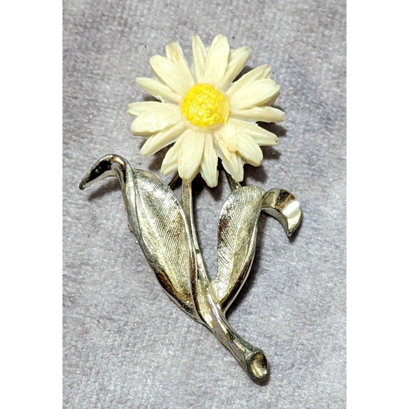 Other Vintage Sarah Coventry Silver And White Daisy Brooch Size ONE SIZE - 4 Thumbnail