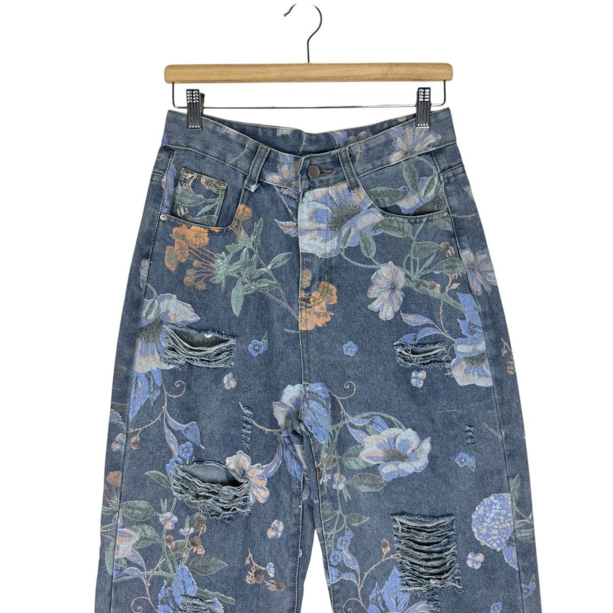 Japanese Brand ☀️HIGH WAISTED FLORAL DISTRESSED BAGGY JEANS Size US 30 / EU 46 - 3 Thumbnail