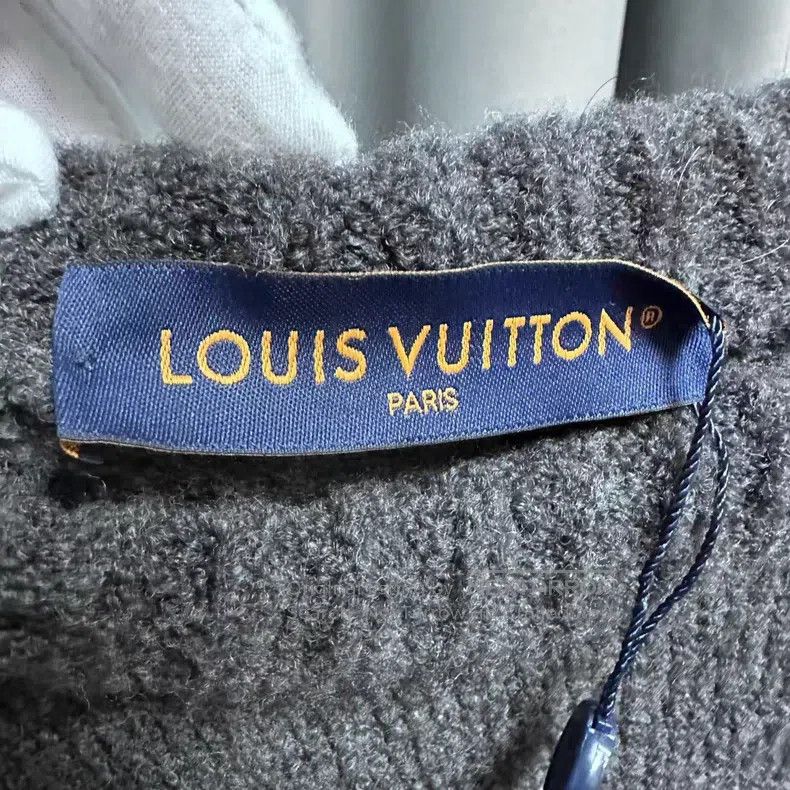 Louis Vuitton Louis Vuitton FW24 solid monogrammed sweater Size US M / EU 48-50 / 2 - 4 Thumbnail