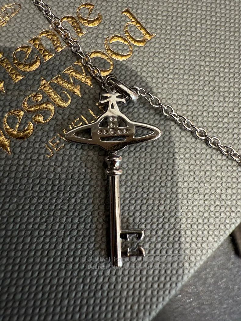 Vivienne Westwood Vivienne Westwood Saturn Key Bracelet Size ONE SIZE - 3 Thumbnail