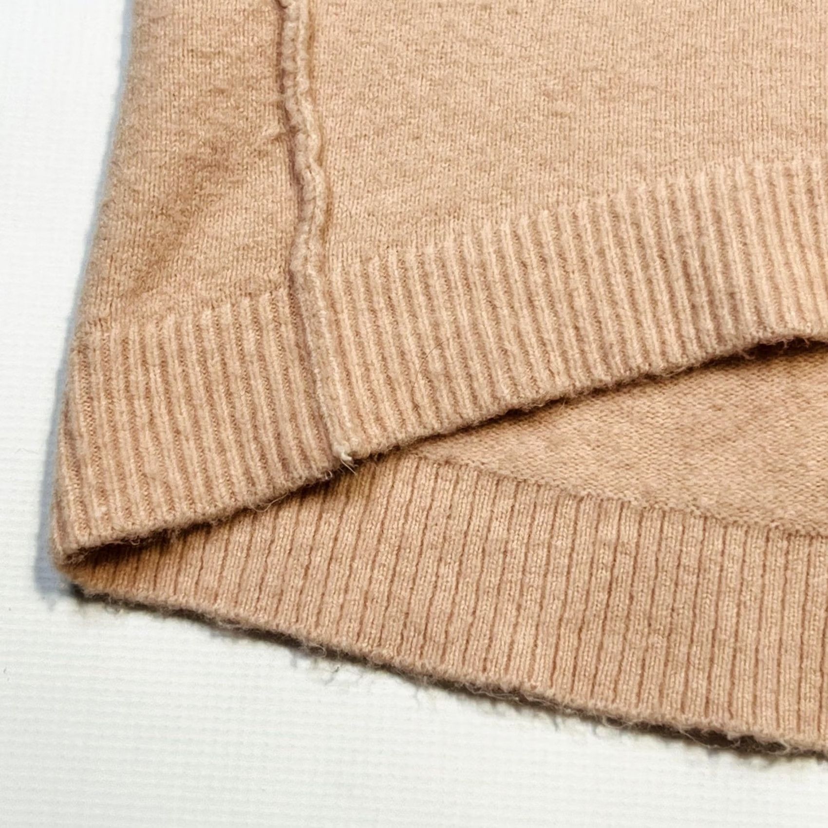Free People VINTAGE? No. Free People Sweater Womens Small Pink Turtleneck Pullover Cozy Knit Wool Blend Size S / US 4 / IT 40 - 6 Thumbnail