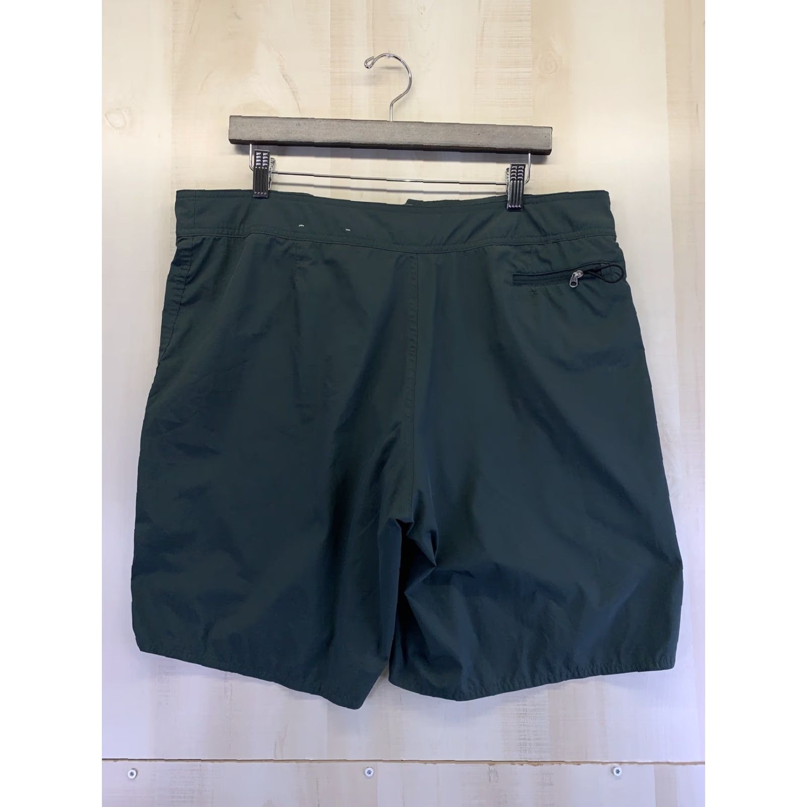 Patagonia VINTAGE Patagonia Board Shorts Mens 36-6954 Dark Green Nylon Beach Outdoor Swim Bottoms Womens? Size US 36 / EU 52 - 7 Thumbnail