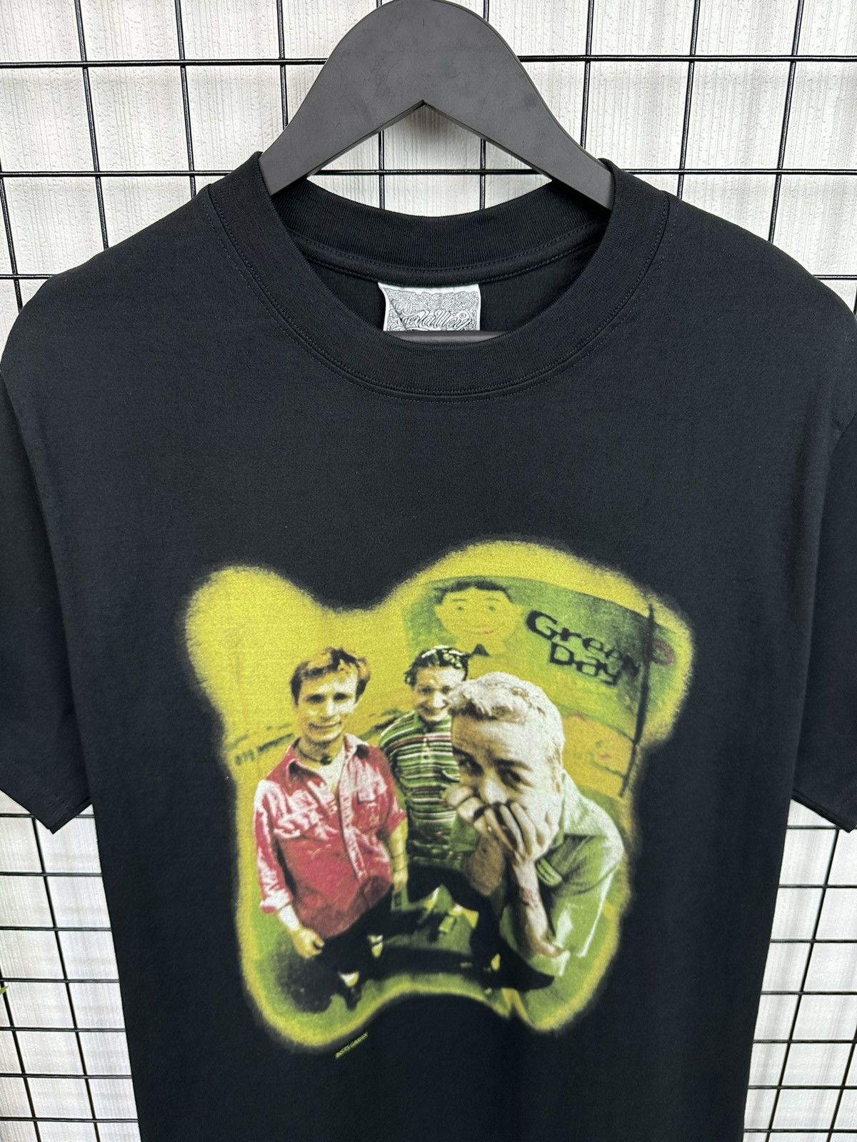 Band Tees Green Day “Insomniac” Tour T shirt Men L black rare Size US L / EU 52-54 / 3 - 4 Thumbnail