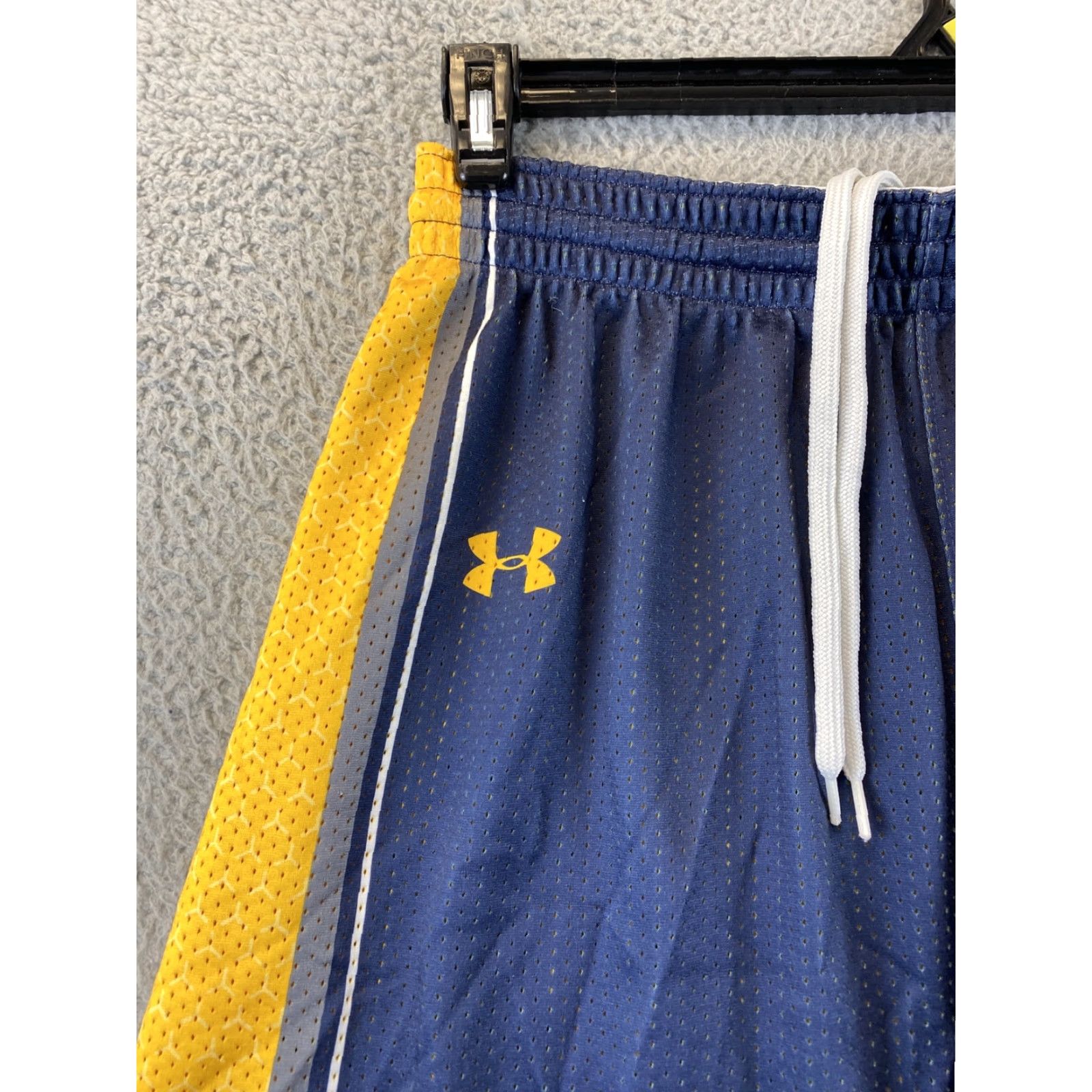 Under Armour Under Armour Heat Gear Men's Basketball Shorts L Blue Yellow Loose Active /79-21 Size US 32 / EU 48 - 3 Thumbnail