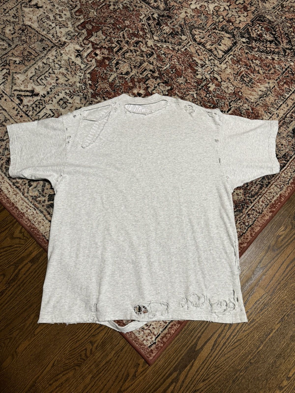 Balenciaga Balenciaga Destroyed 3B T-Shirt Size US S / EU 44-46 / 1 - 6 Thumbnail