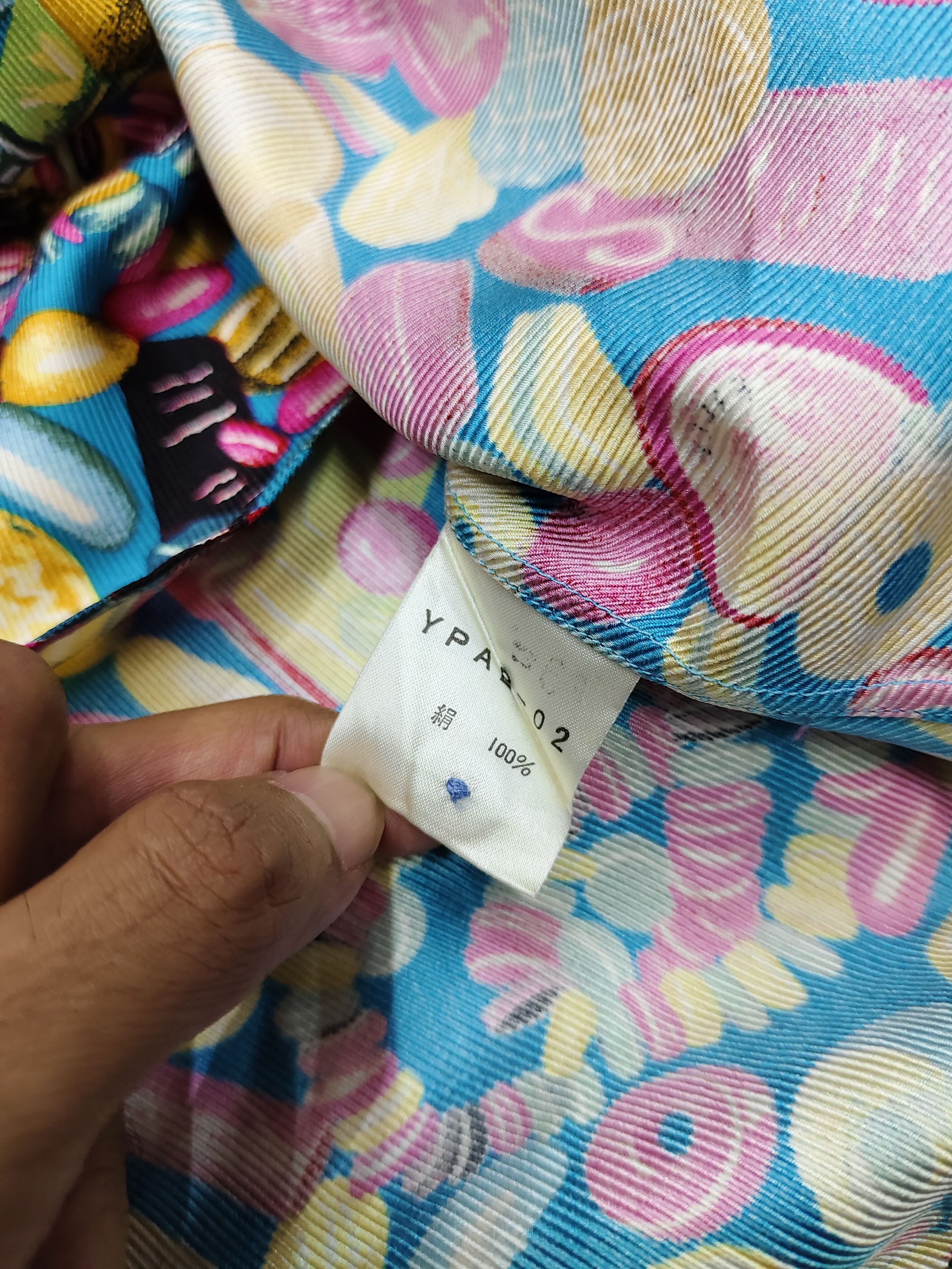 Yoshiyuki Konishi 🇯🇵 Vtg Ficce By Yoshiyuki Konishi Candy Graphic Silk Shirt Size US L / EU 52-54 / 3 - 6 Thumbnail