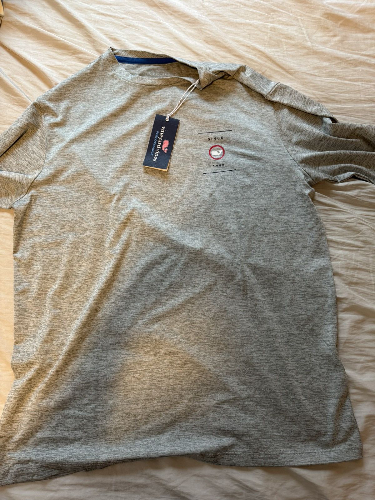 Vineyard Vines Vineyard vines long sleeve brand new with tag Size US M / EU 48-50 / 2 - 1 Thumbnail