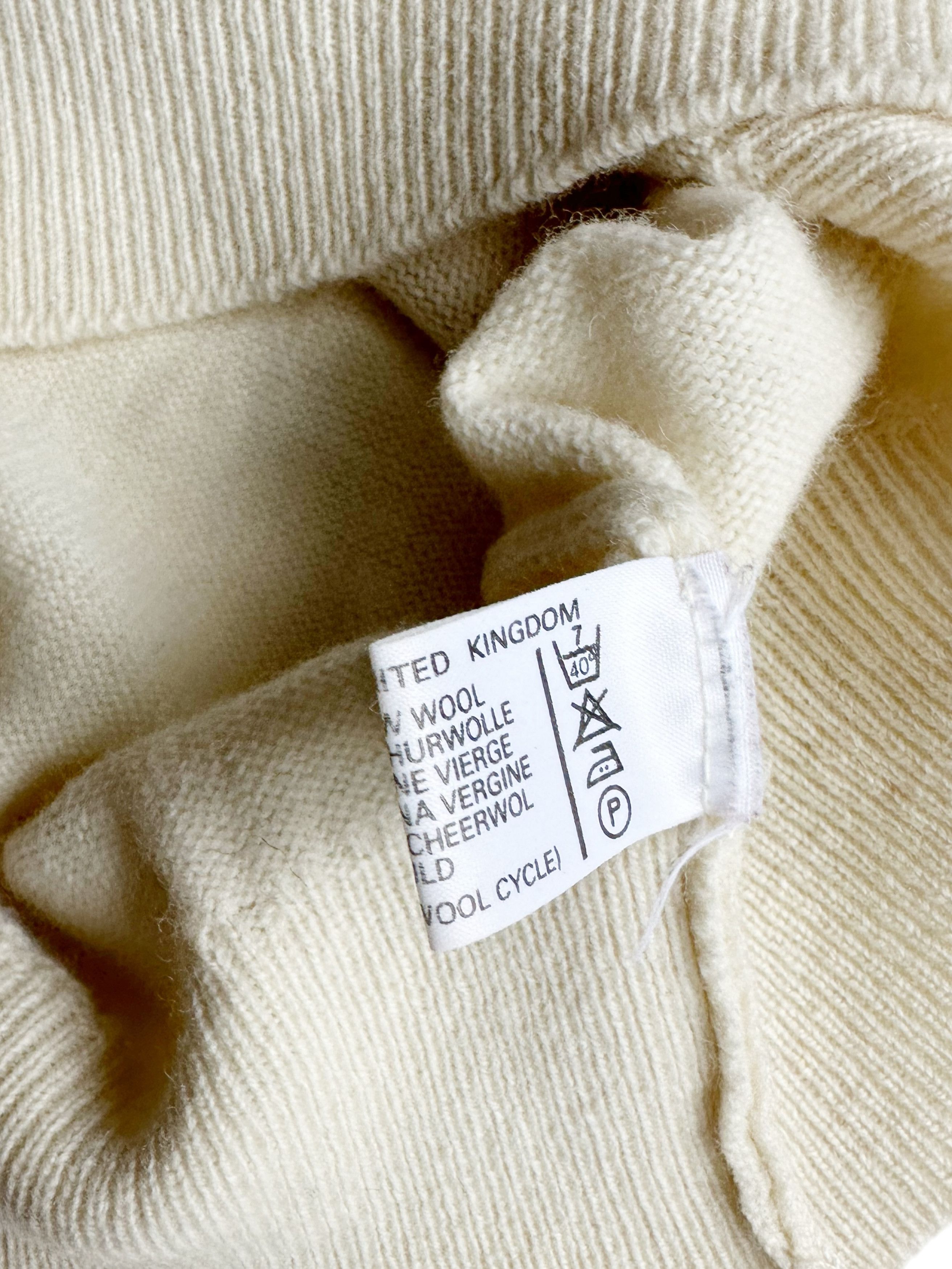 Burberry Vintage Burberrys Wool Beige Sweater Knit Vest Beige (L) Size US L / EU 52-54 / 3 - 5 Thumbnail