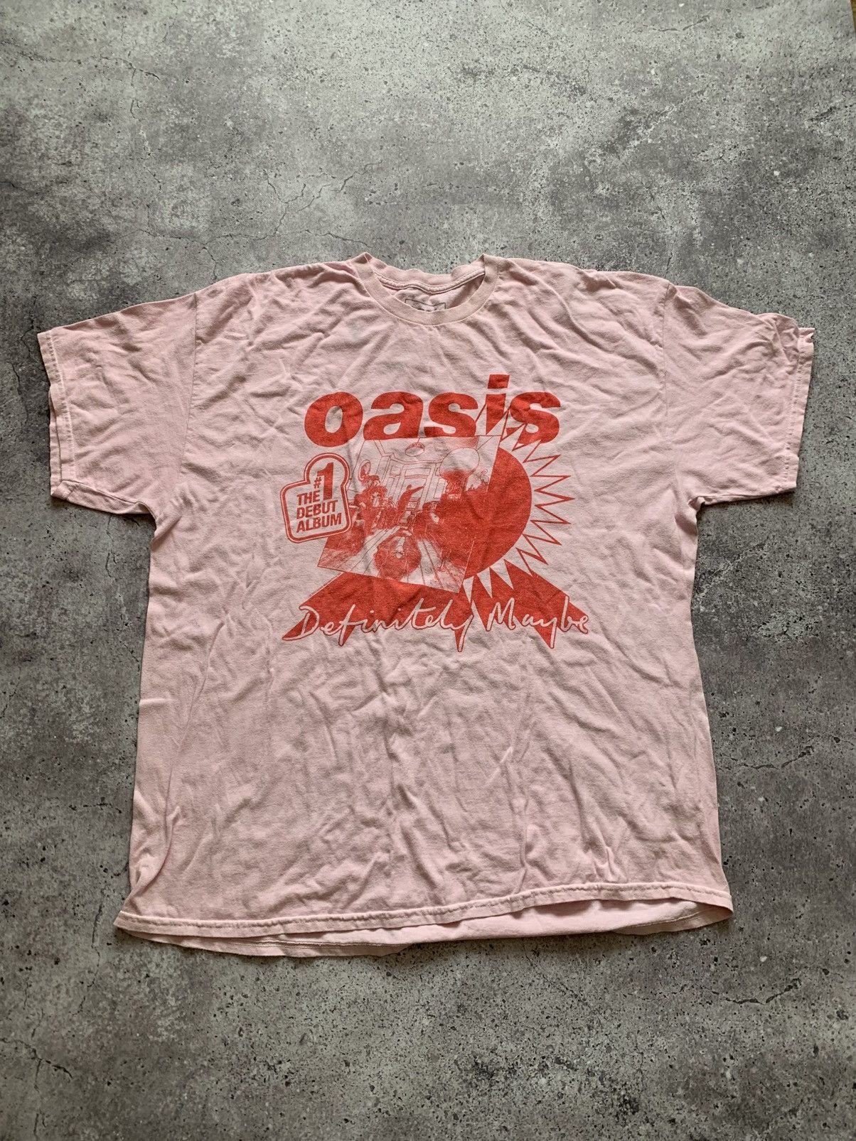 Band Tees 🔥VINTAGE OASIS DEFINITELY MAYBE DEBUT ALBUM T-SHIRT Size US XL / EU 56 / 4 - 1 Thumbnail