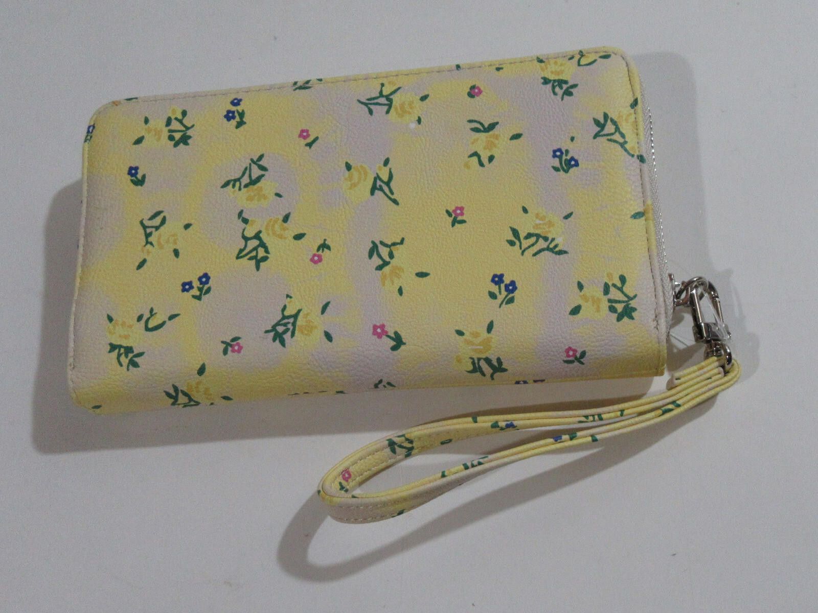 Designer Betsey Johnson Zip Around Wallet Yellow Multi Floral Pattern Size ONE SIZE - 3 Thumbnail