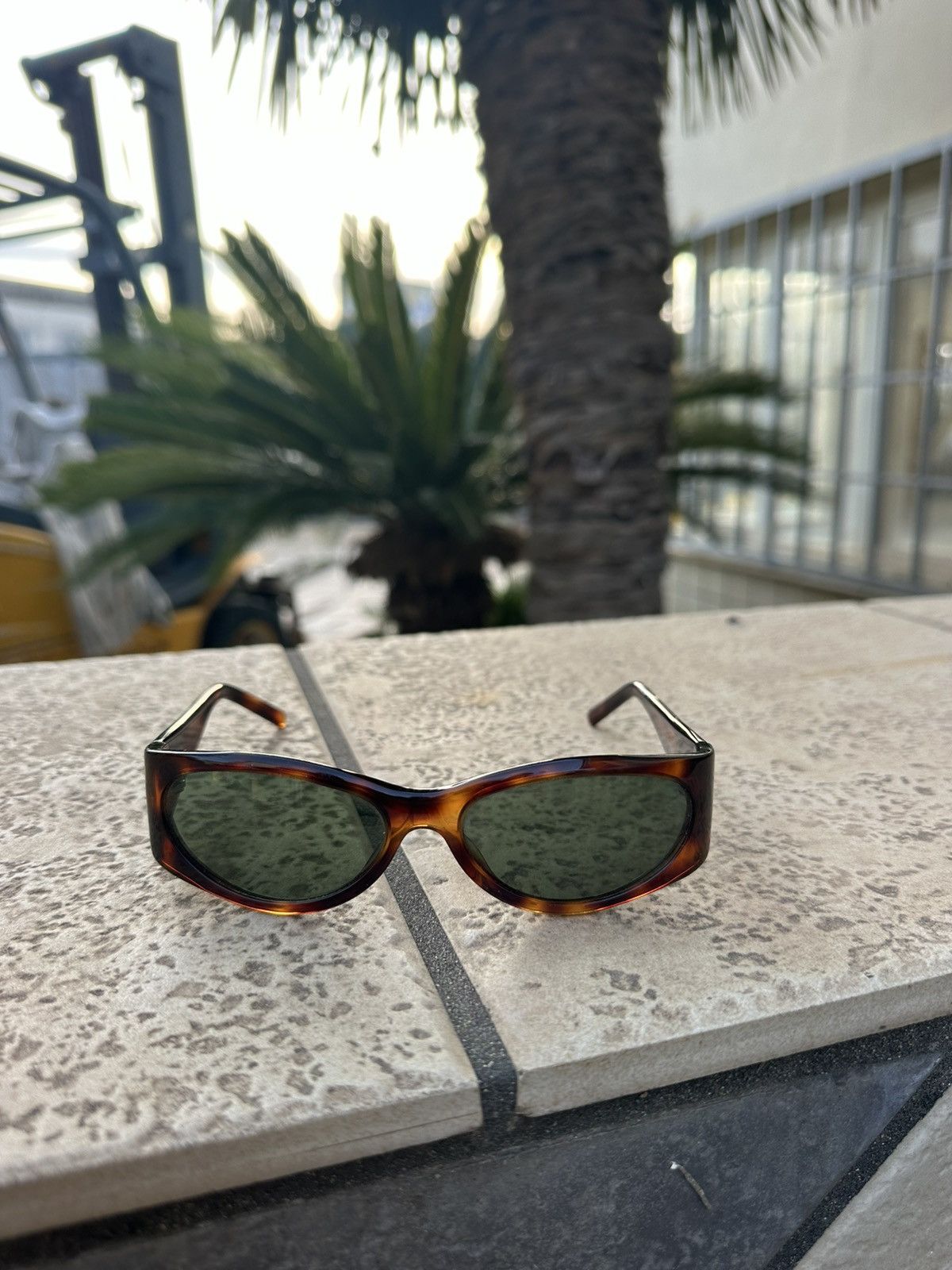 Gucci Gucci Sunglasses Brown Vintage Size ONE SIZE - 2 Thumbnail