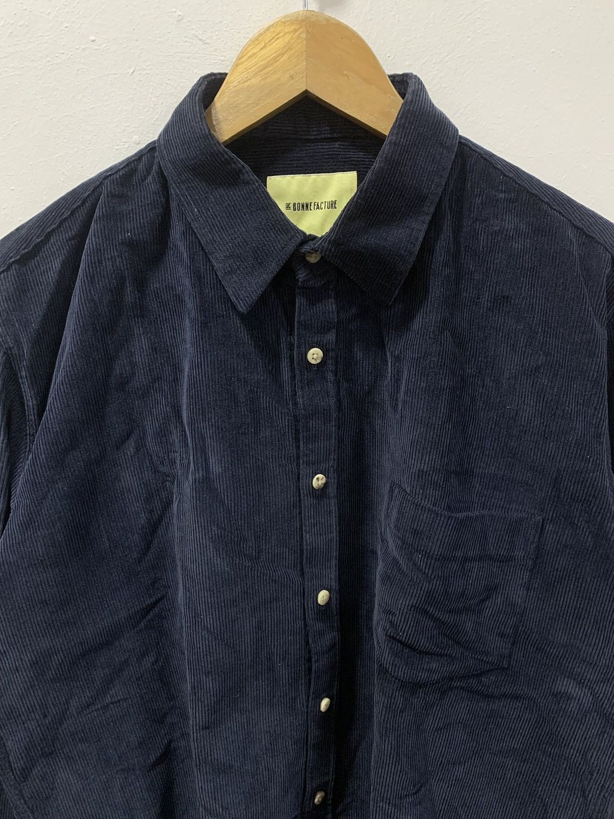 De Bonne Facture DE BONNE FACTURE BUTTON-DOWN COLLAR COTTON-CORDUROY SHIRT Size US L / EU 52-54 / 3 - 5 Thumbnail