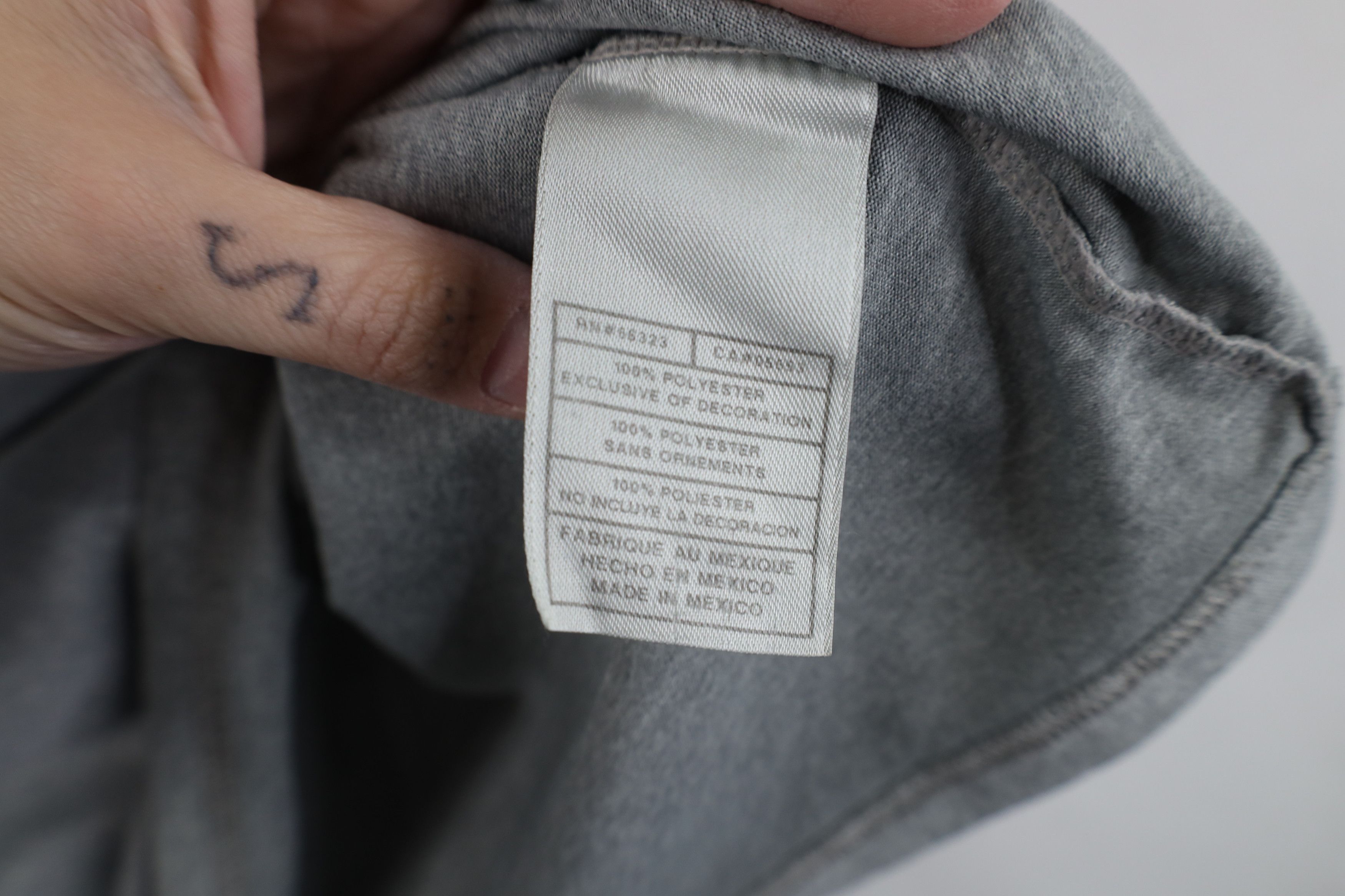 Nike Vintage Y2K Nike Scott Mini Swoosh Knit T-Shirt Heather Gray Size US M / EU 48-50 / 2 - 10 Thumbnail