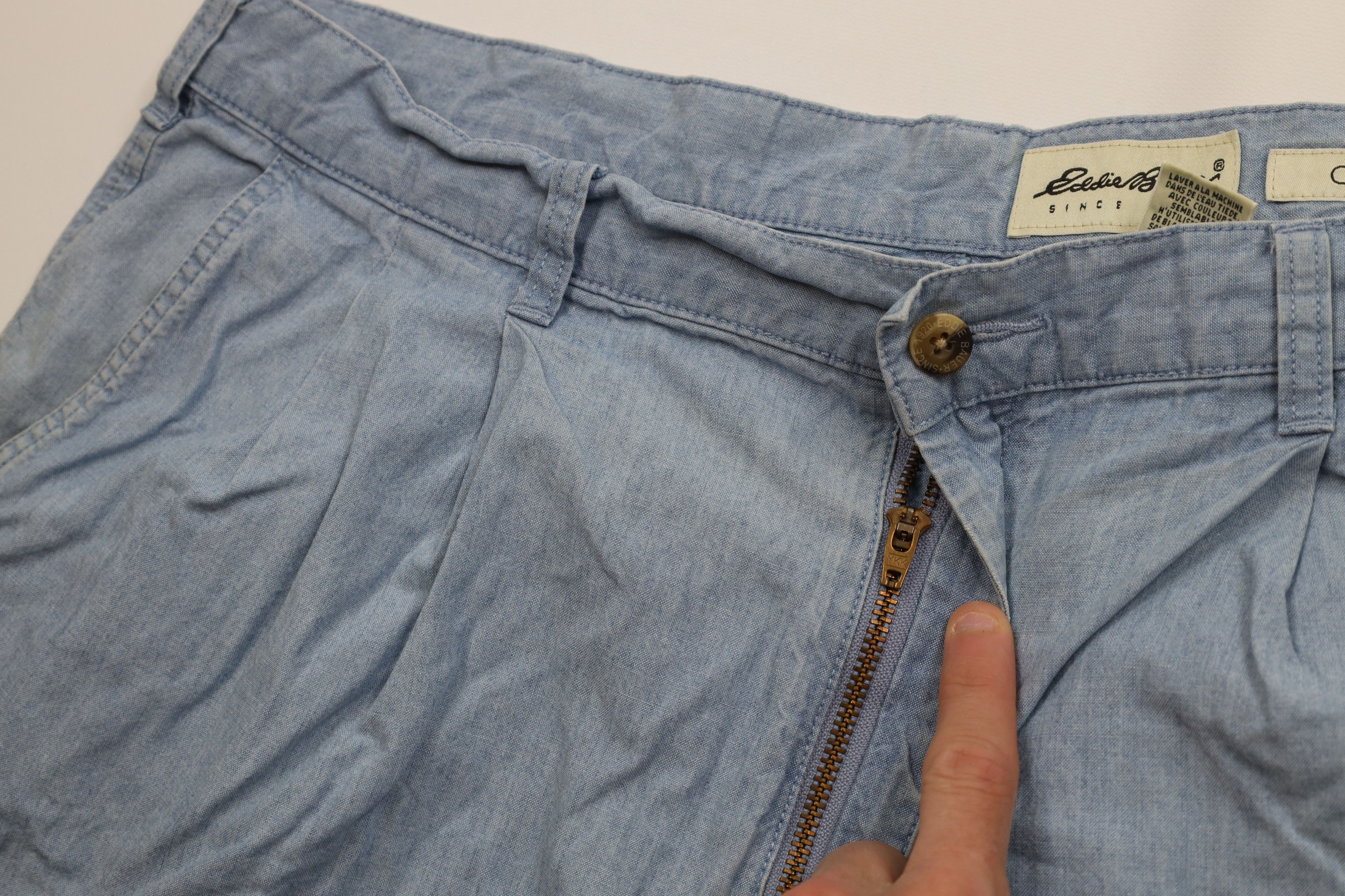 Eddie Bauer Vintage 90s Eddie Bauer Chambray Above Knee Chino Shorts Size US 38 / EU 54 - 5 Thumbnail