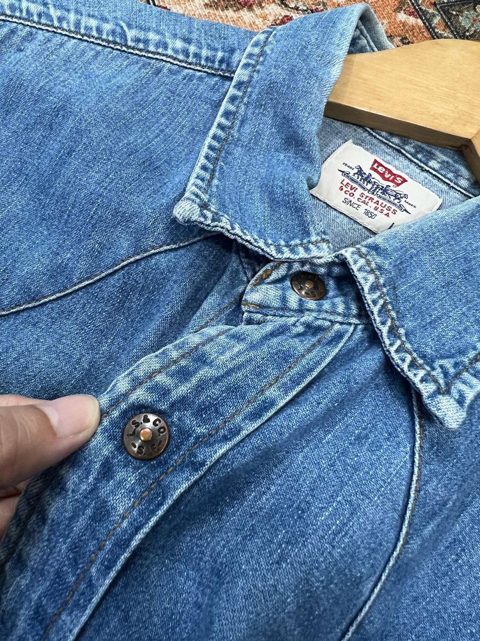 Levi's × Vintage Vintage Levis Denim Shirt Size US L / EU 52-54 / 3 - 6 Thumbnail
