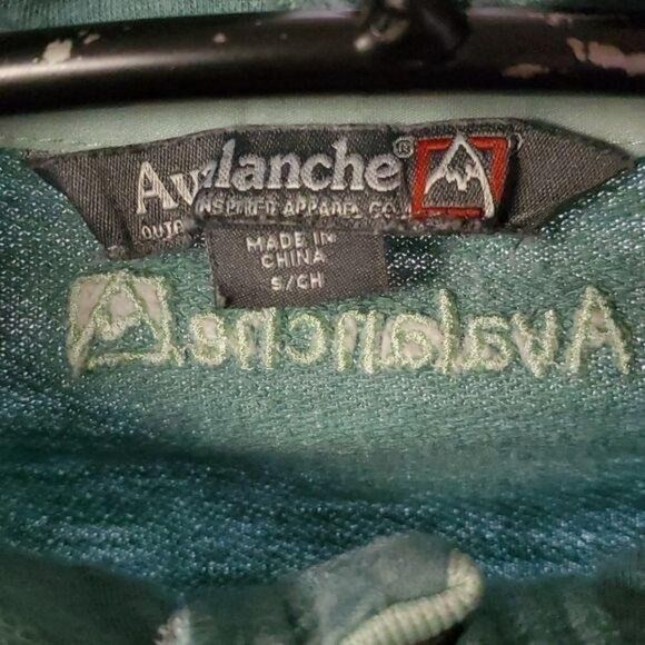 Avalanche Avalanche 1/4 Snap Closure Embroudered Sz S. LS Green Pullov Size S / US 4 / IT 40 - 4 Thumbnail