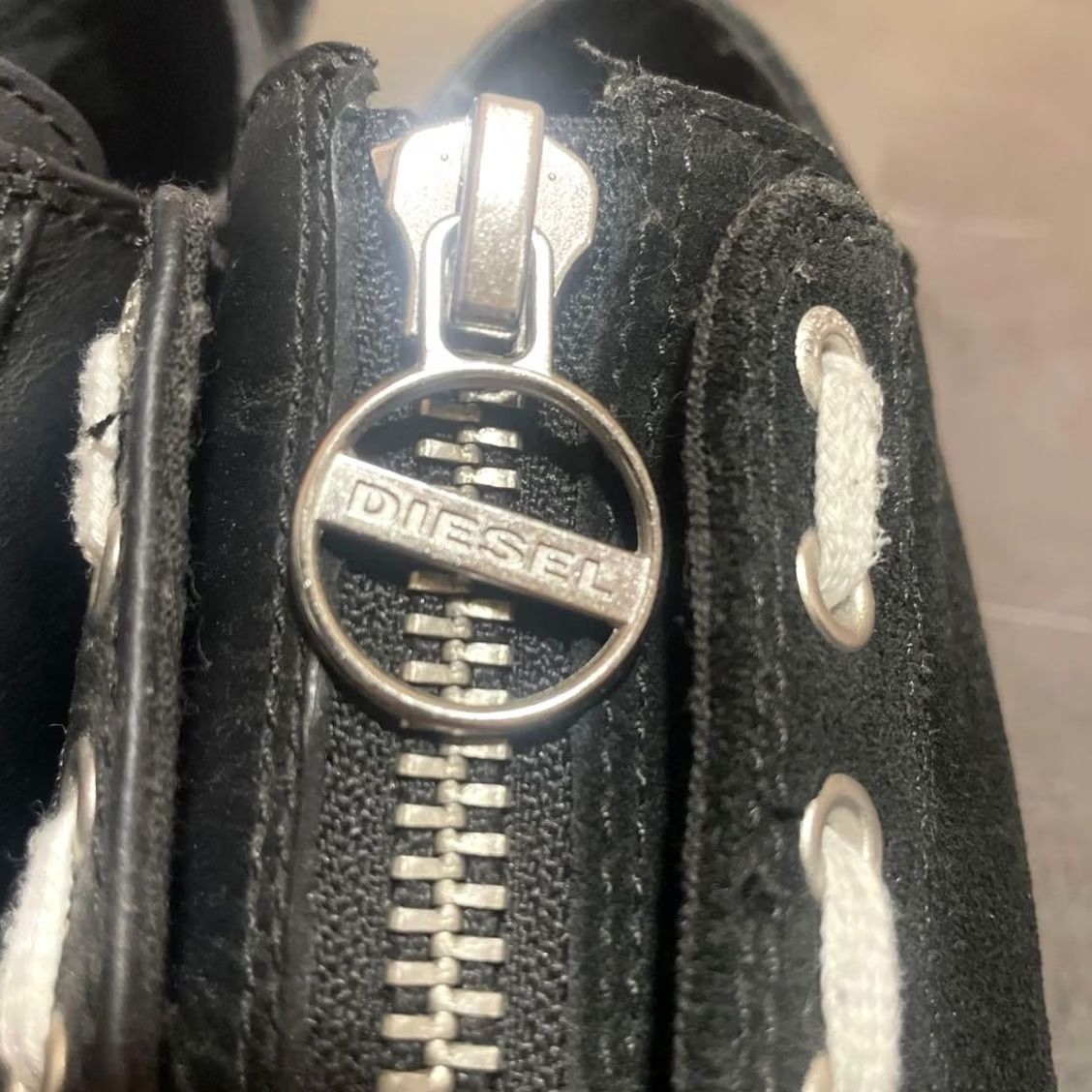 Diesel VINTAGE Diesel Sneakers Men 6.0US Casual Luxury Slight damage ITA Size US 6 / EU 39 - 7 Thumbnail