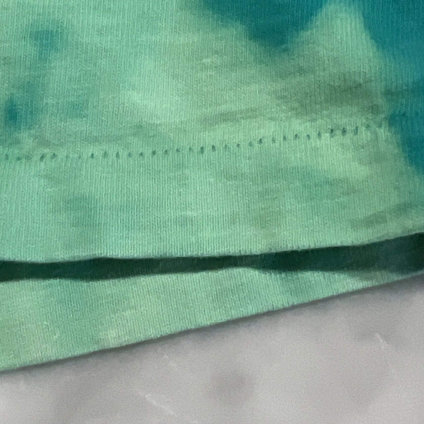 Vintage VINTAGE Sea Turtles Graphic Tee Shirt Men’s Medium Tie-Dyed Bleached Green 1990s Mens M Short Sleeve Cotton Size US M / EU 48-50 / 2 - 5 Thumbnail