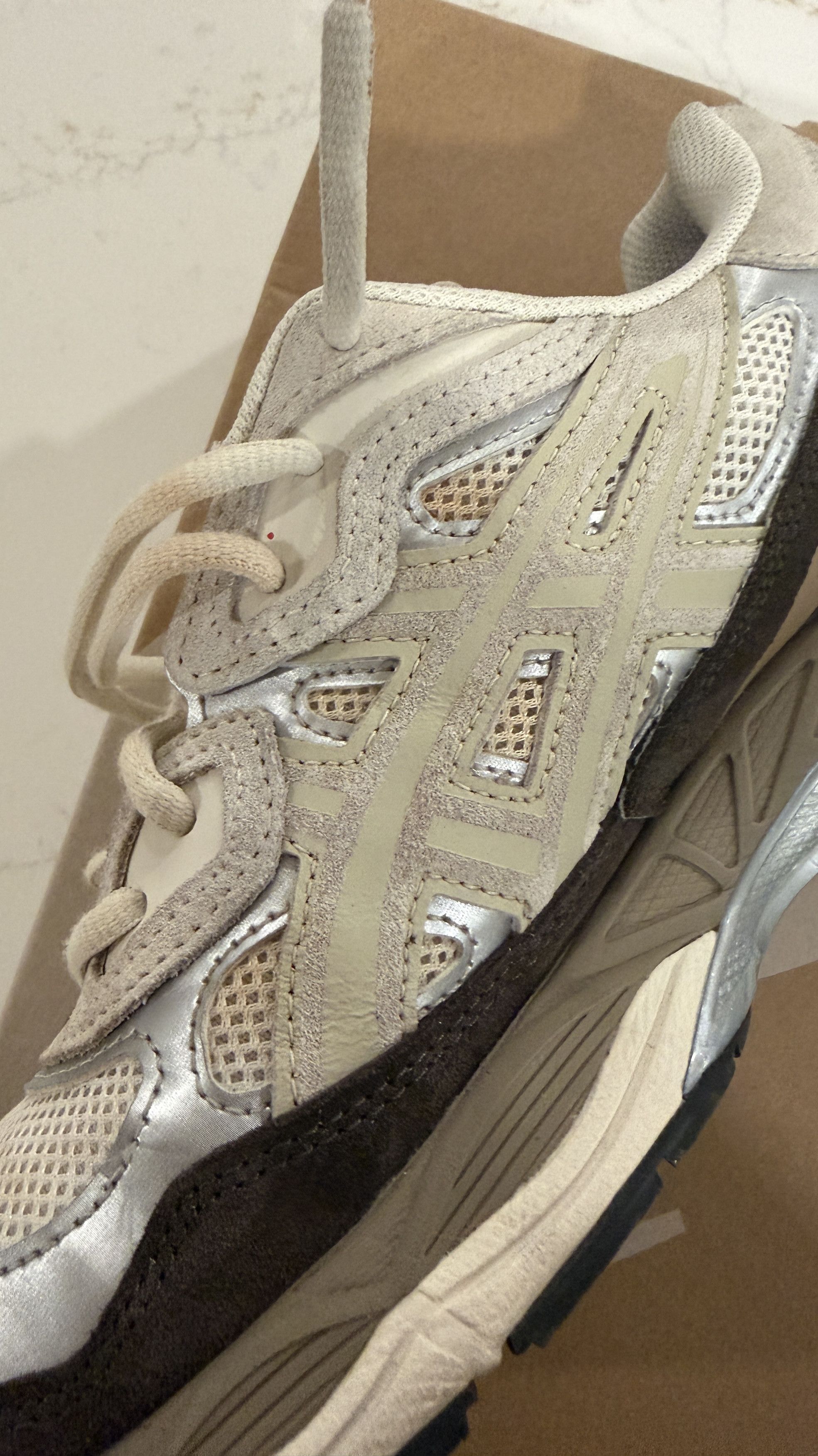 Asics ASICS Gel-NYC 'Cream Mocha' 1203A383-103 Size US 10.5 / EU 43-44 - 12 Thumbnail