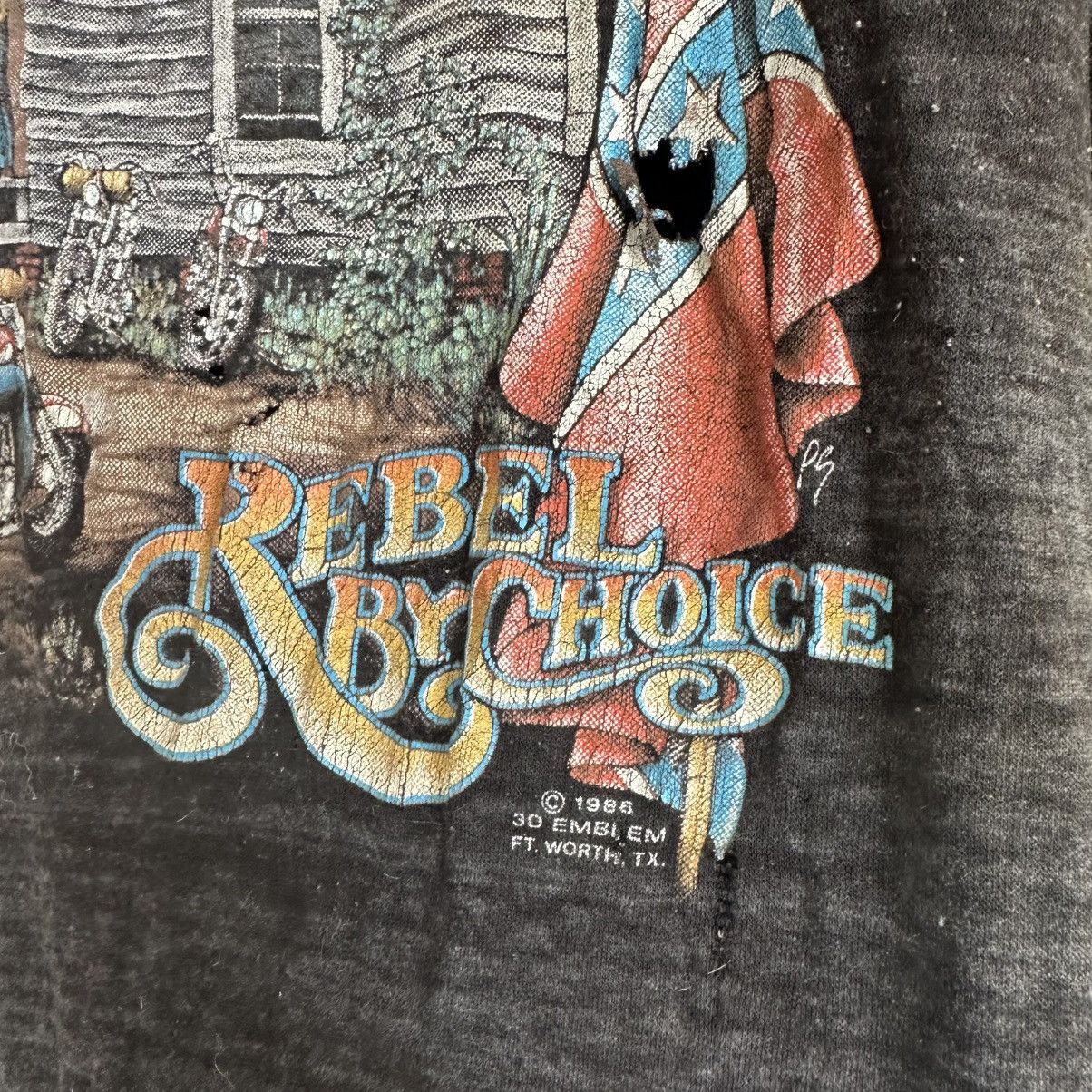 Vintage thrashed 1986 3D emblem “rebel by choice” tee Size US XL / EU 56 / 4 - 4 Thumbnail