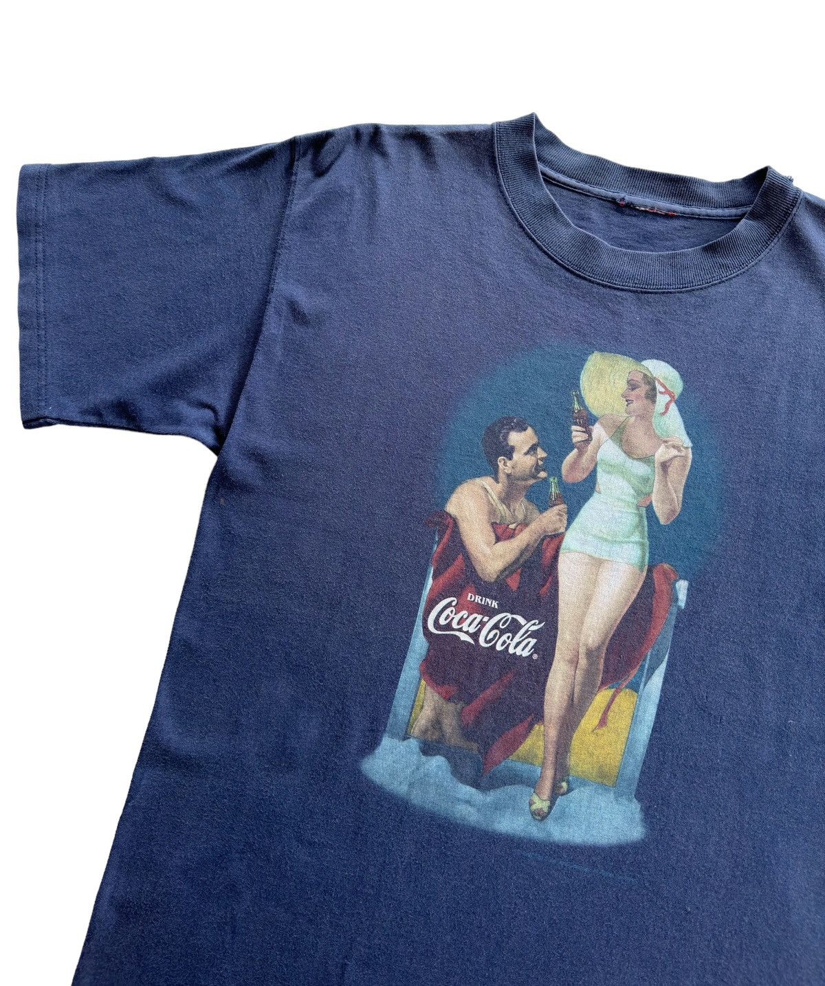 Coca Cola Vintage Cocacola sexy couple drink it rn tee shirt Size US L / EU 52-54 / 3 - 2 Thumbnail