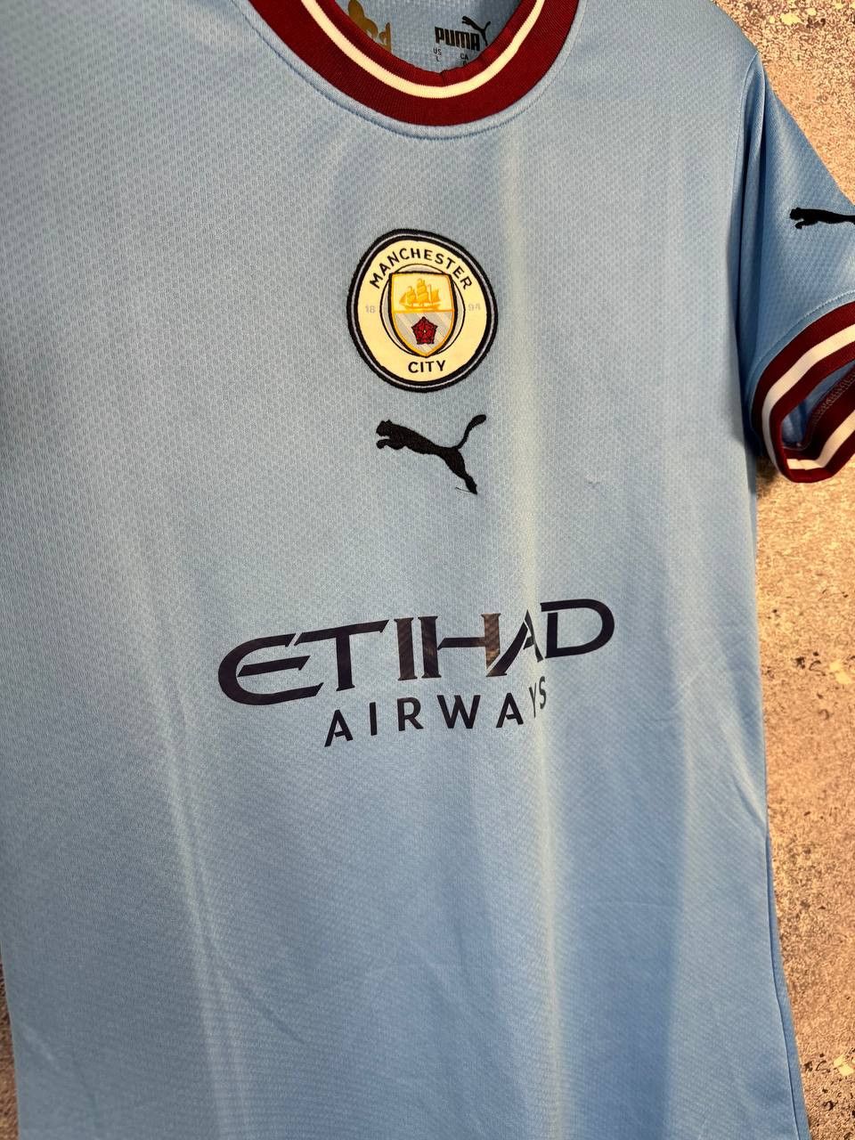 Puma Woman's Vintage Manchester City 2022/23 Puma Jersey Size US L / EU 52-54 / 3 - 5 Thumbnail