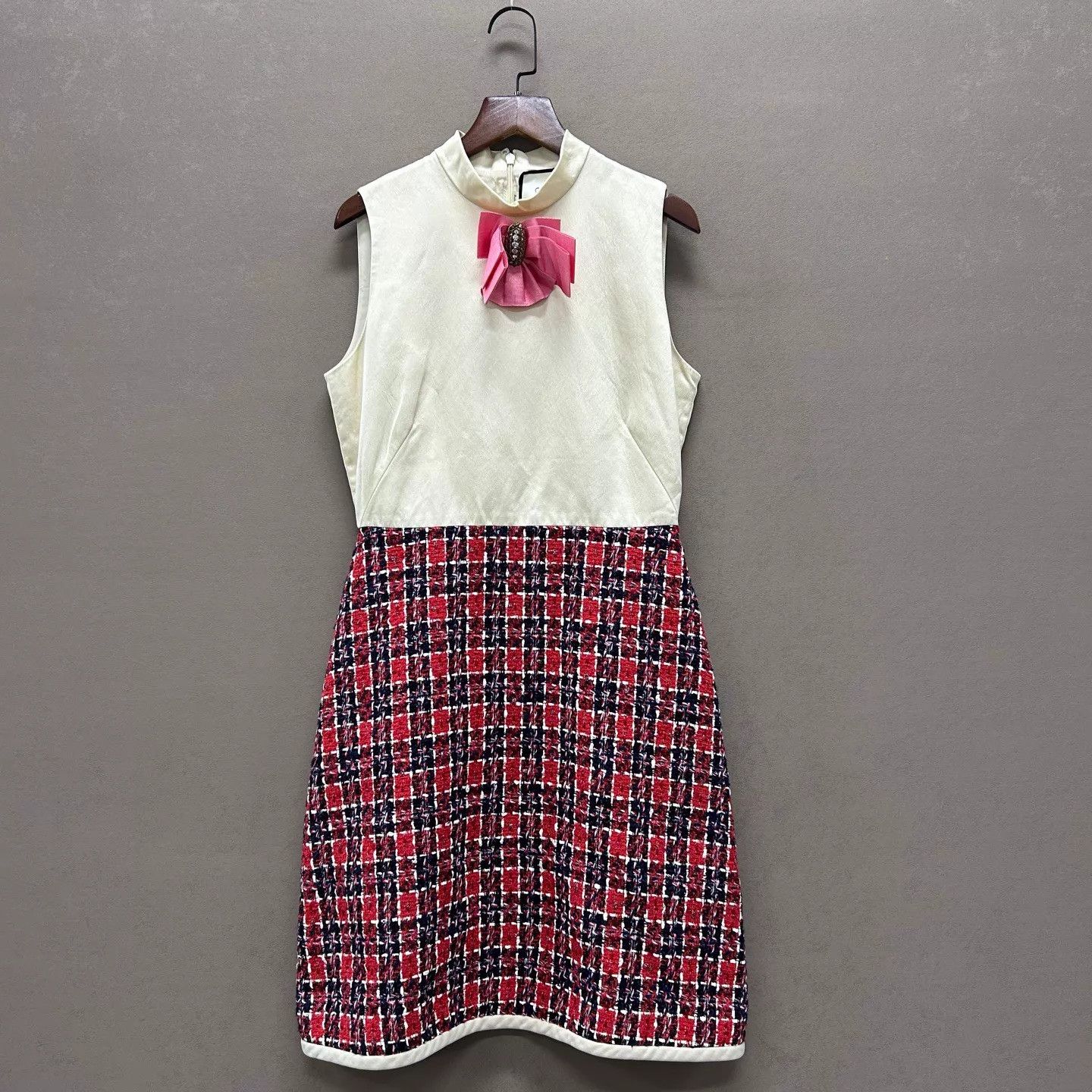 Gucci Gucci Cream Red-Black Plaid Bow Sleeveless Dress 98 New 38 Size XS / US 0-2 / IT 36-38 - 1 Thumbnail