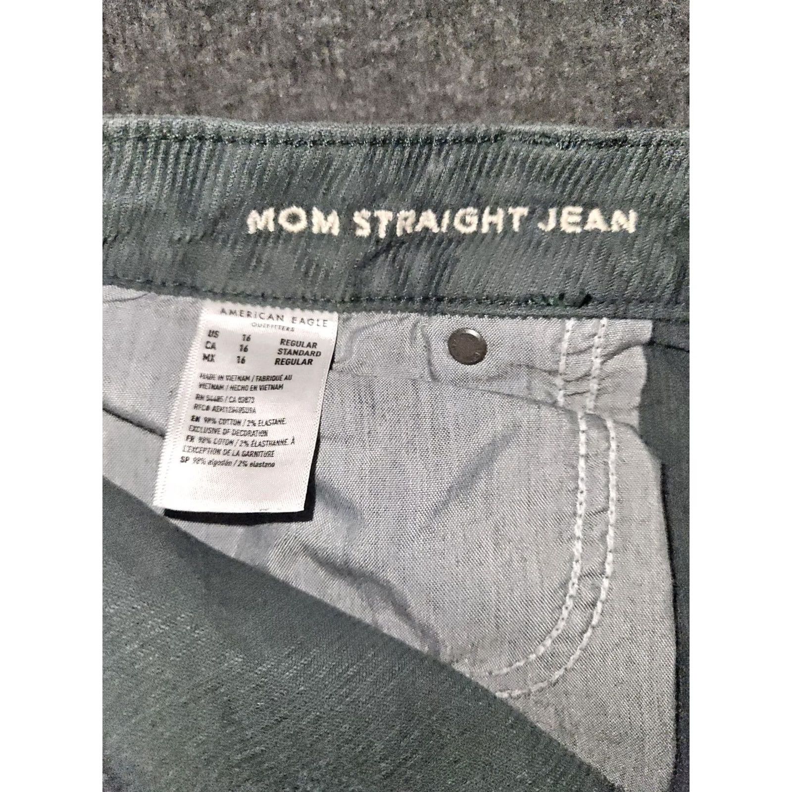American Eagle Outfitters VINTAGE American Eagle Corduroy Mom Straight Jeans Womens 16 Green High Rise 27in Inseam 90s Preppy Bohemian Logo Pocket Zipper Button Lounge Size 38" / US 16 / IT 52 - 3 Thumbnail