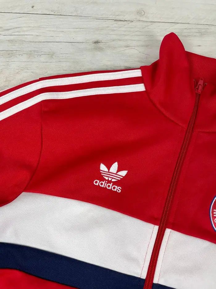 Adidas Vintage Adidas Bayern Munchen 2006 Track Top Jacket Size US S / EU 44-46 / 1 - 3 Thumbnail