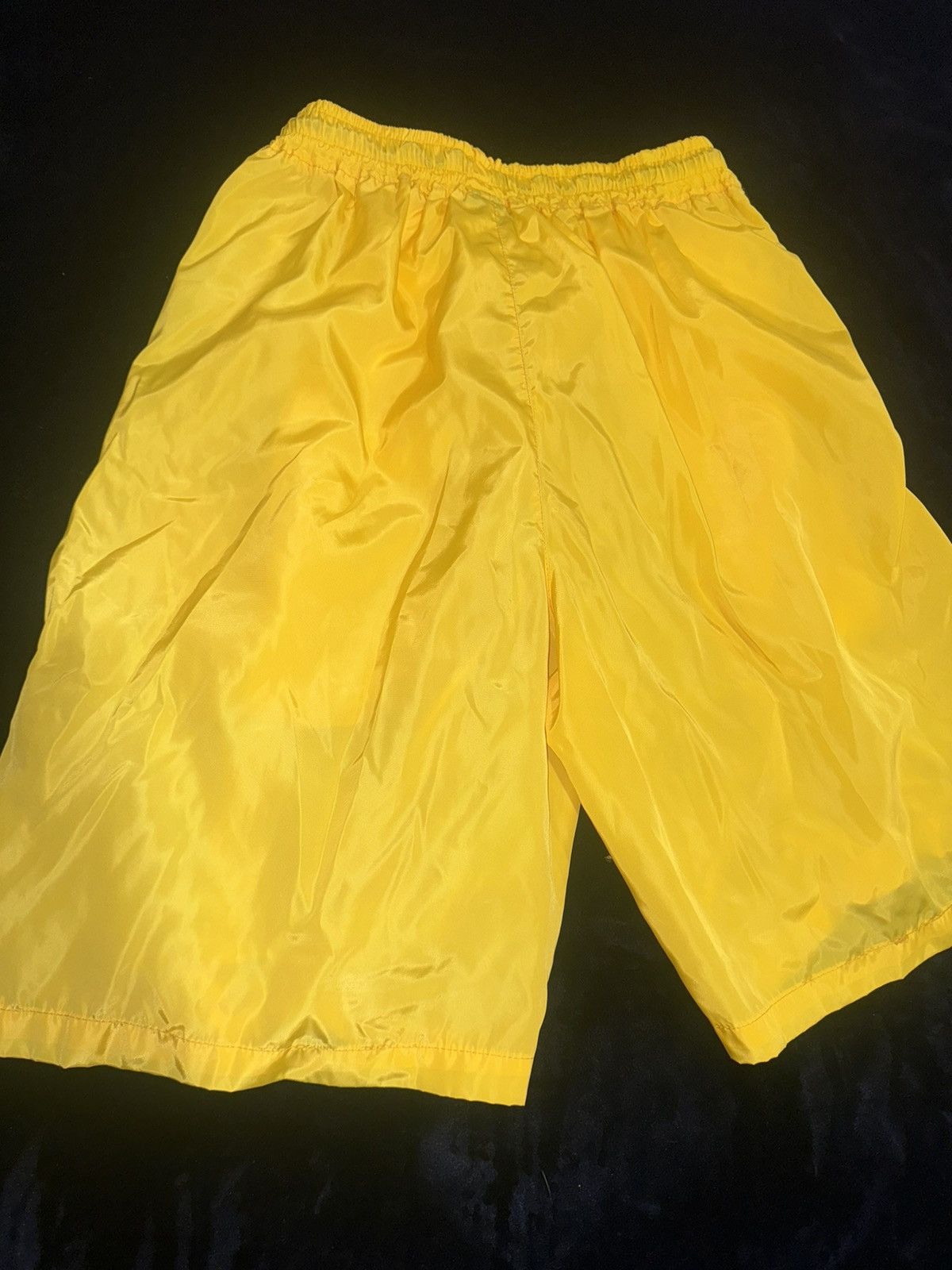 Hypebeast Yellow Gonchang Shorts Size US 33 - 4 Thumbnail