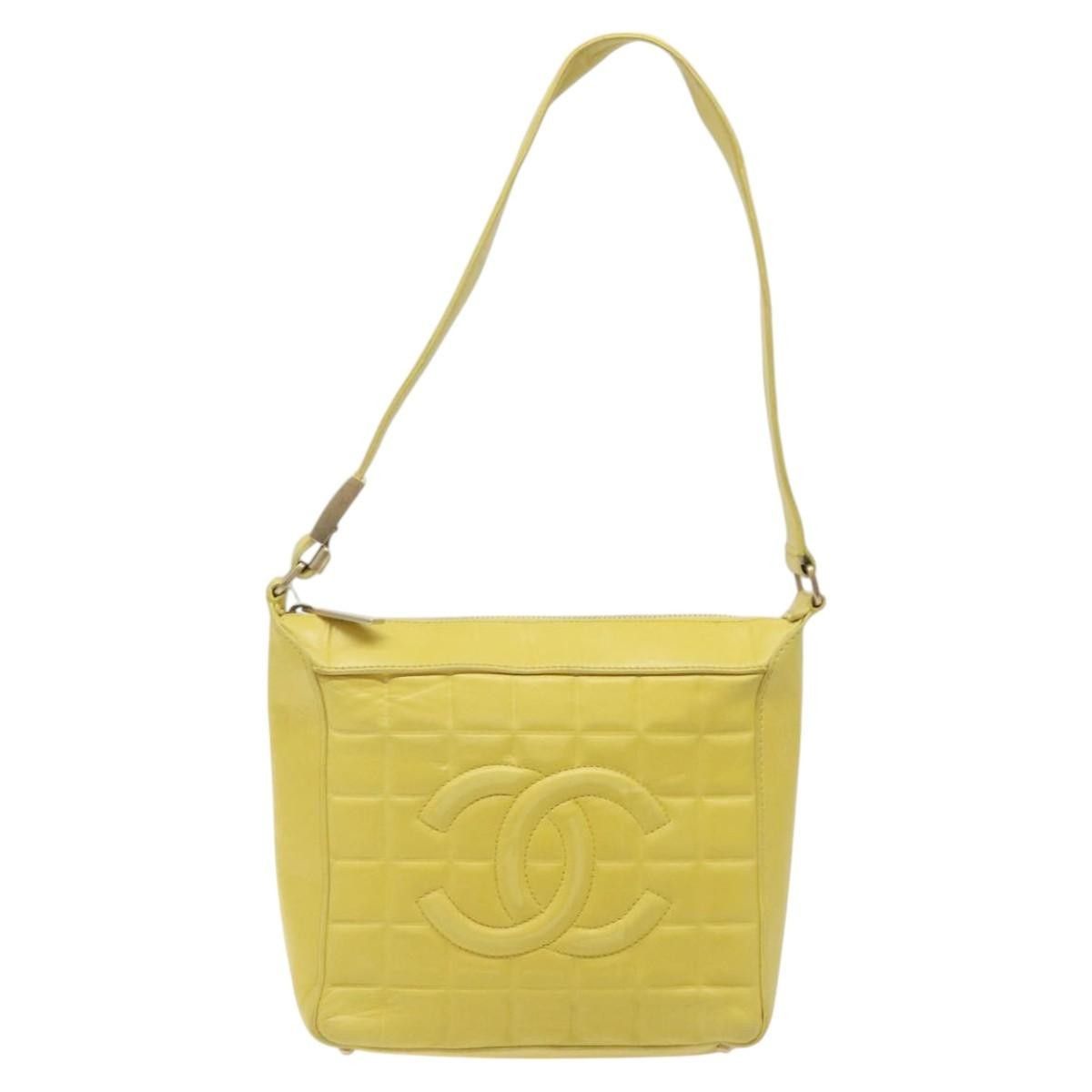 Chanel Chanel Chocolate Bar CC Shoulder Bag Quilted Leather Size ONE SIZE - 1 Thumbnail