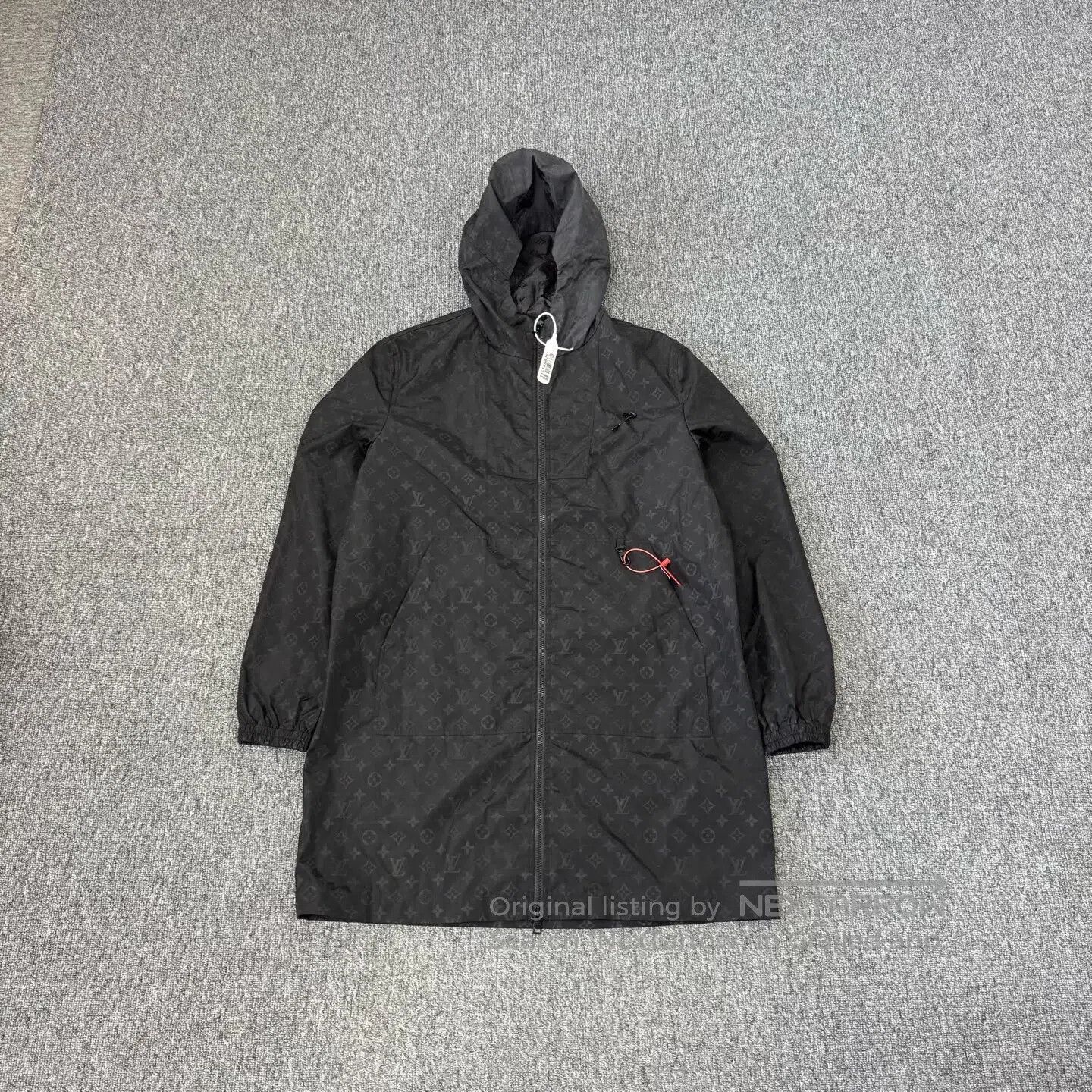 Louis Vuitton Louis Vuitton Zipper hood Dark pattern full print Medium-t Size US M / EU 48-50 / 2 - 1 Thumbnail