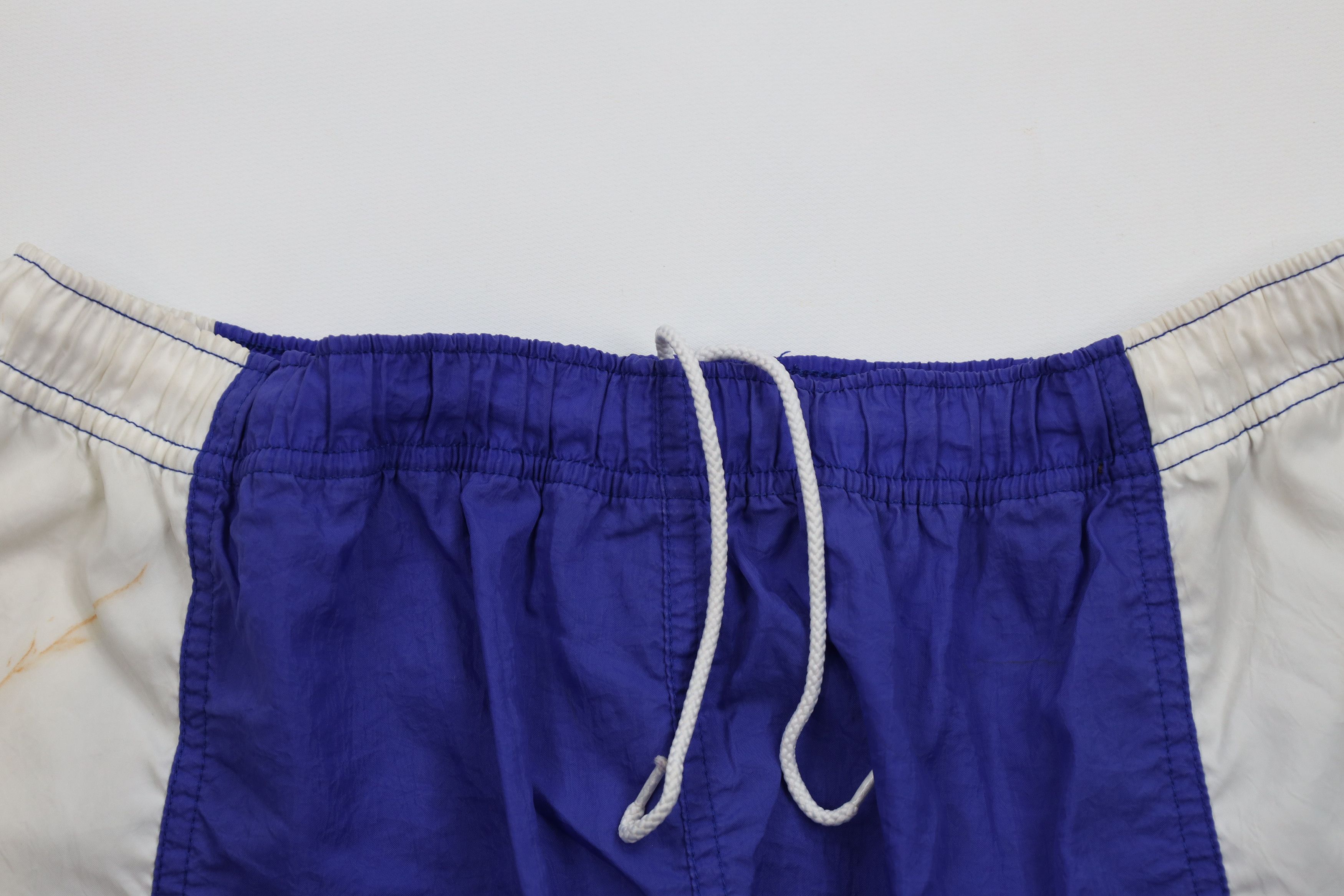 Nike Vintage 90s Nike Big Swoosh Running Jogging Soccer Shorts Size US 34 / EU 50 - 2 Thumbnail