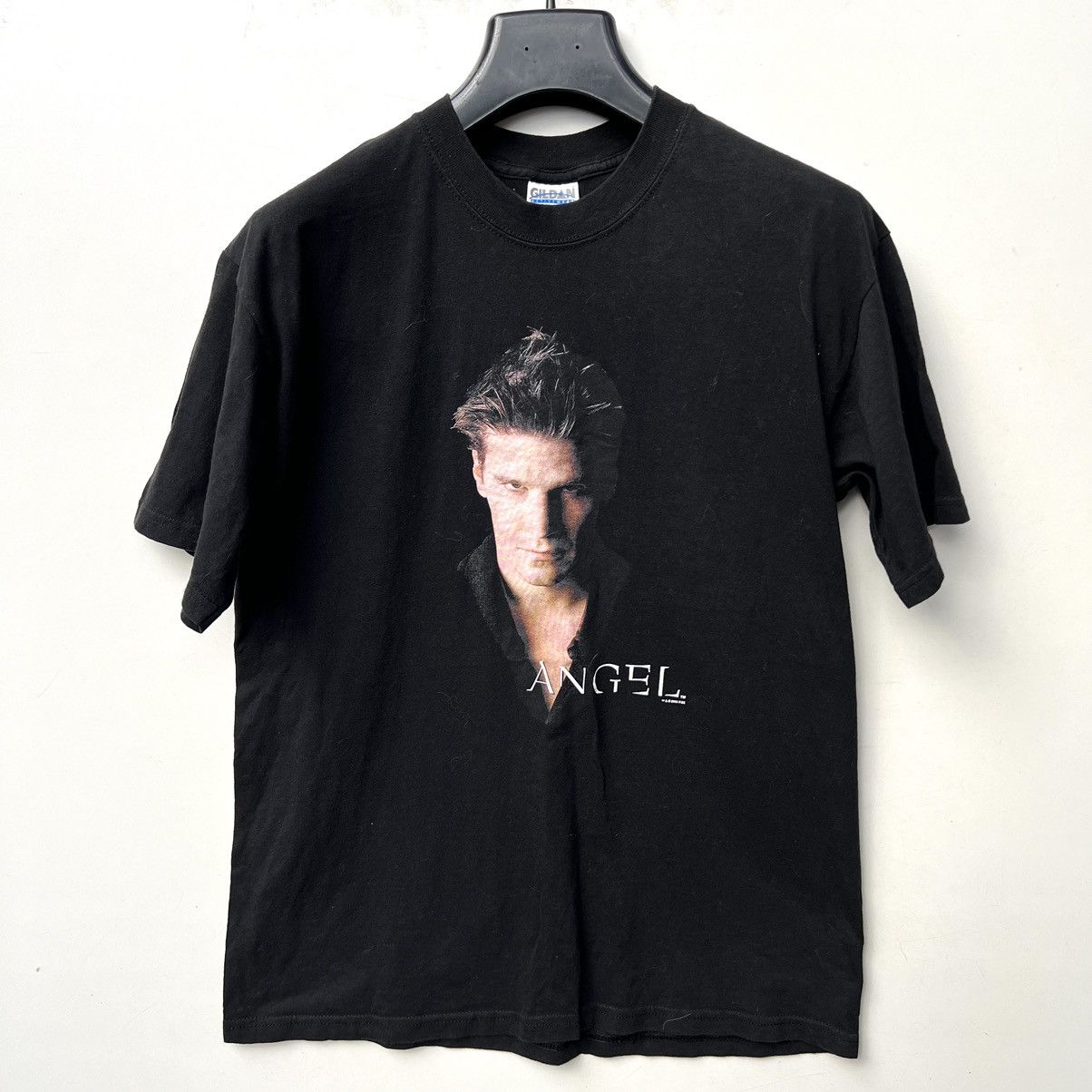 Vintage Vintage 2000 Buffy the Vampire Slayer t shirt Angel Size US L / EU 52-54 / 3 - 1 Thumbnail