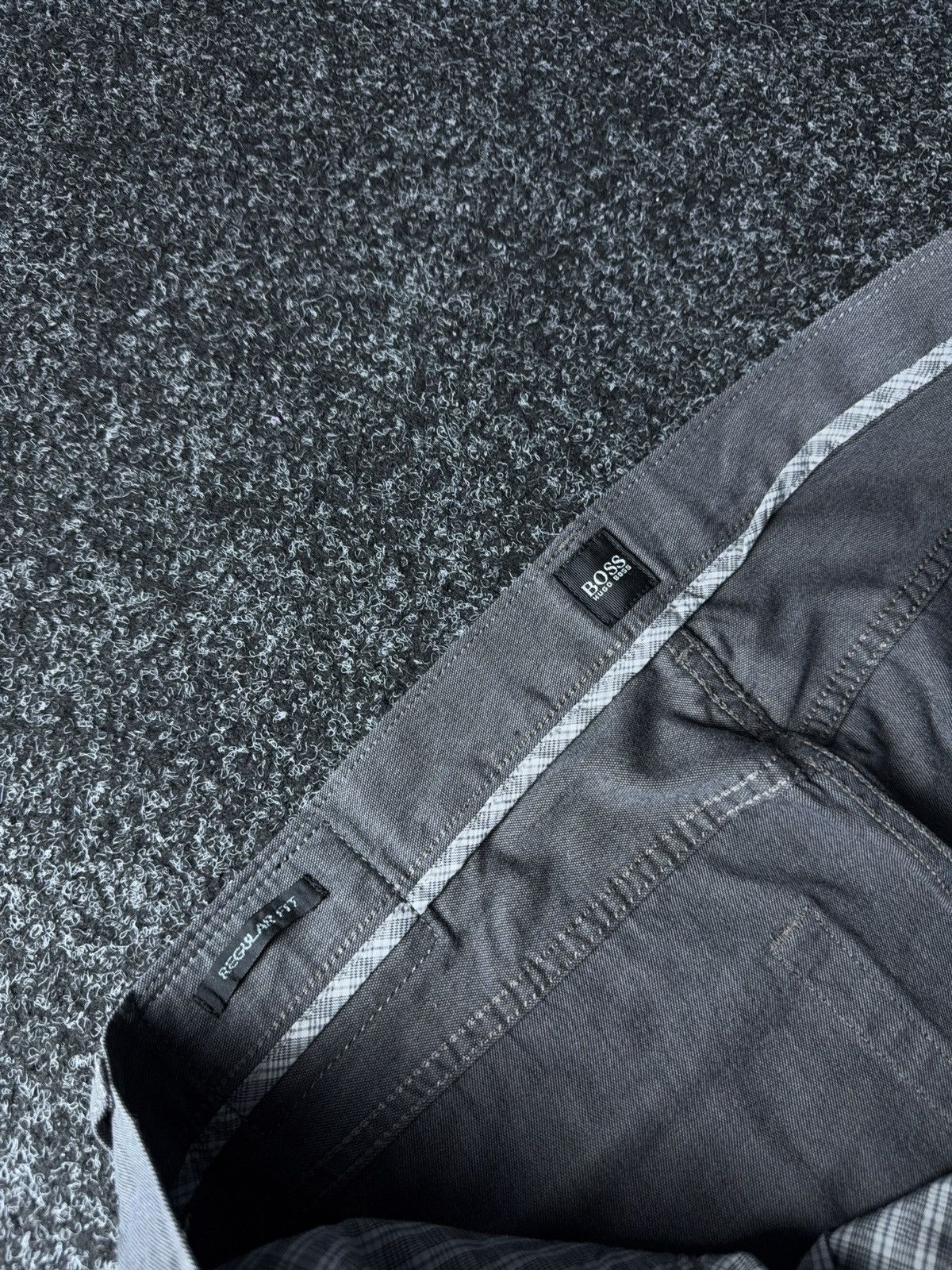 Hugo Boss Luxury Designer Hugo Boss Regular Fit Grey Casual Pants Size US 34 / EU 50 - 9 Thumbnail