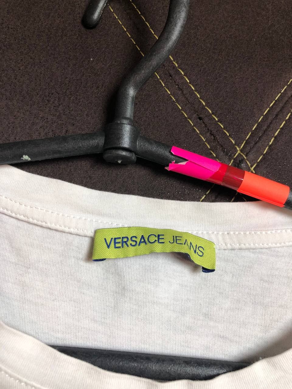 Versace Vèrsace White T-Shirt Logo Size M , Used Size US M / EU 48-50 / 2 - 3 Thumbnail