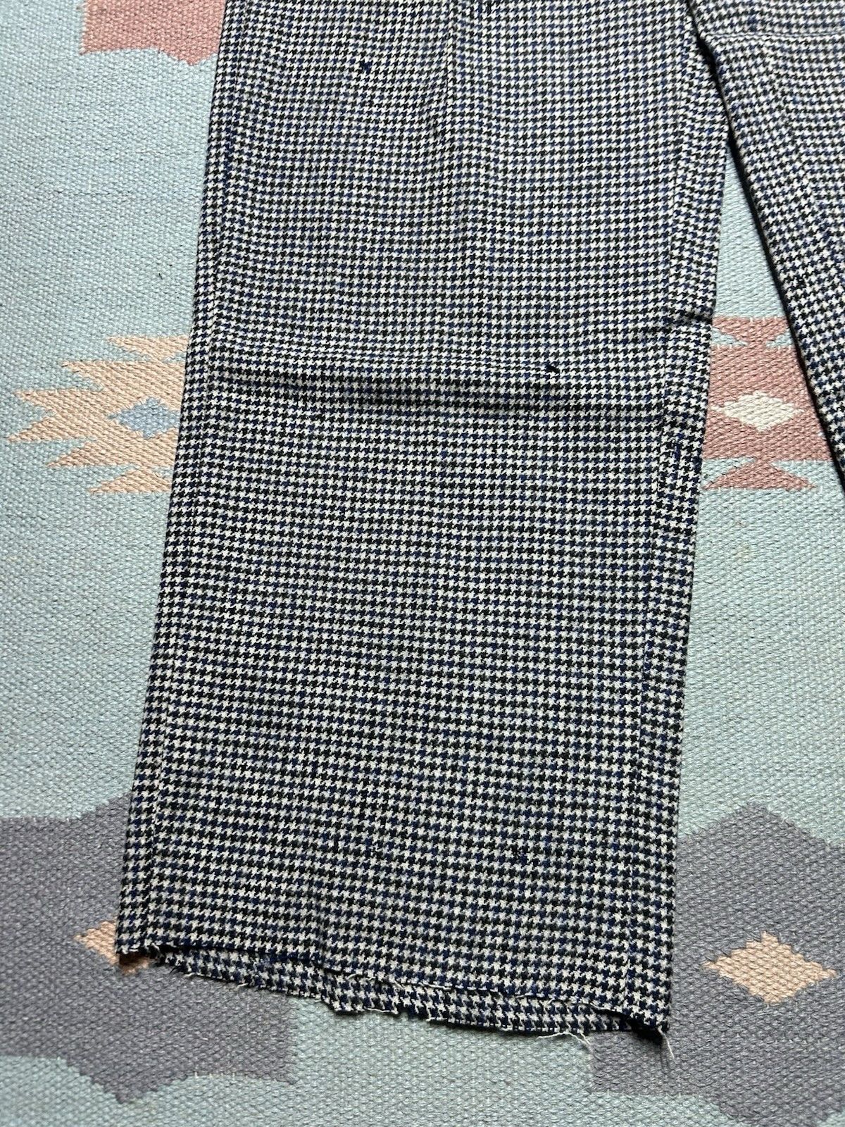 Vintage 1940s drop loop slacks wool pants Campus houndstooth FLAW 29 Size US 29 - 3 Thumbnail