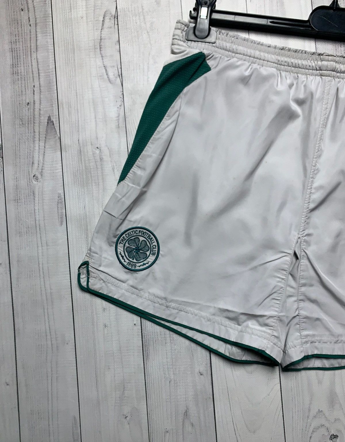 Umbro × Vintage Vintage Celtic soccer shorts size S rare grey Size US 30 / EU 46 - 2 Thumbnail