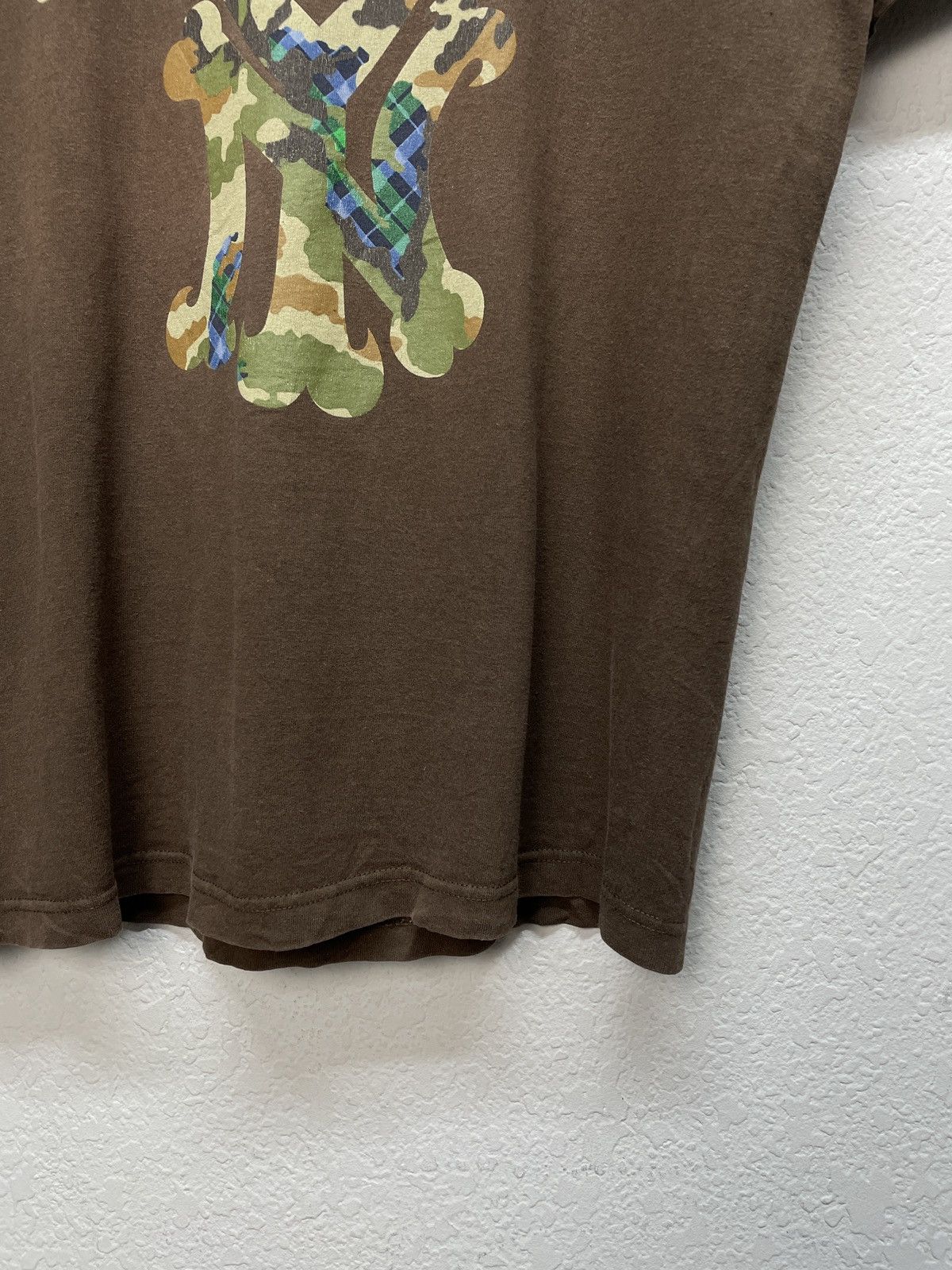 Stussy Vintage Y2K Stussy x New York Yankees Brown Tee T-shirt Size US M / EU 48-50 / 2 - 8 Thumbnail