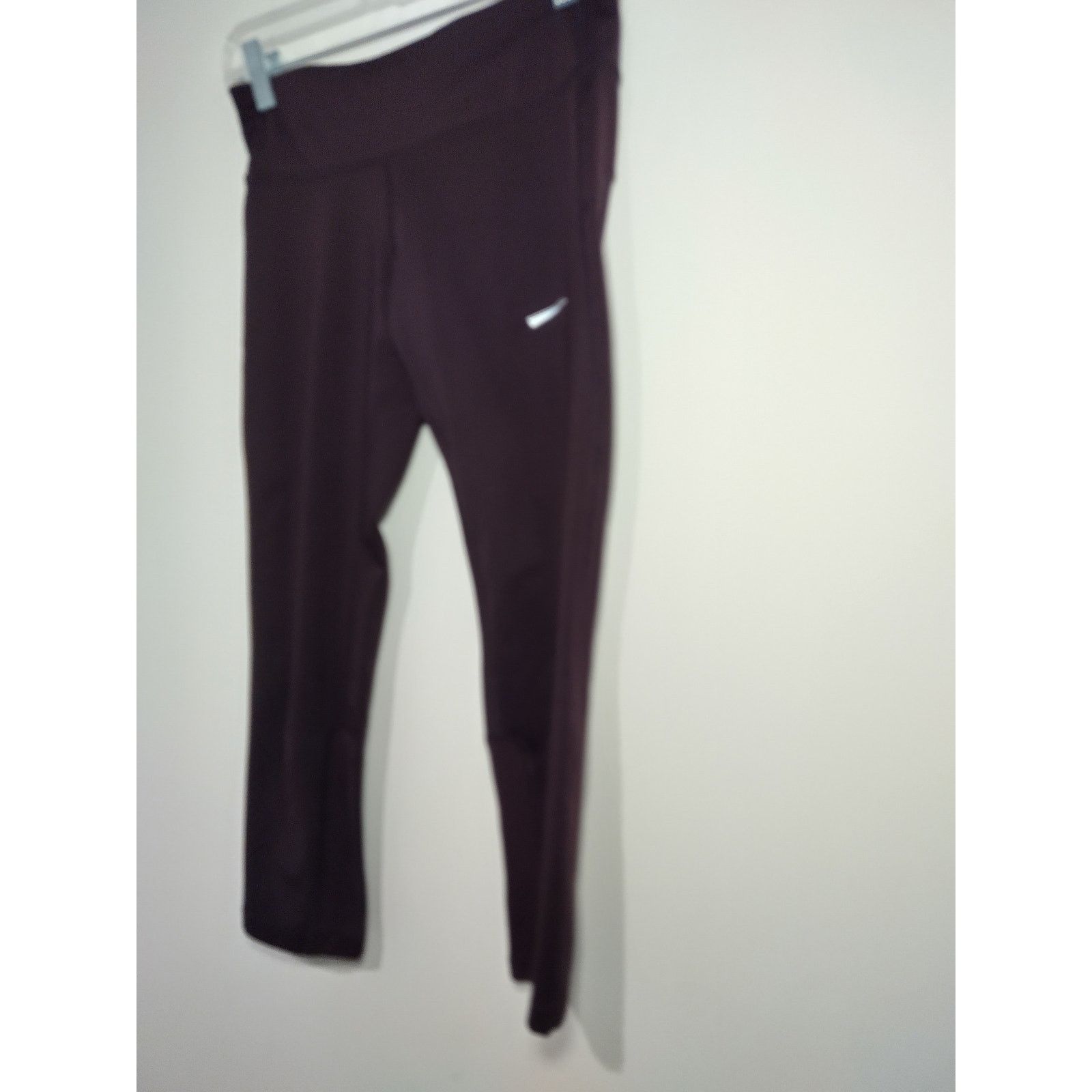 Nike Nike Women Pull On Leggings Swoosh Logo Elastic Waist Brown Size 27" / US 4 / IT 40 - 7 Thumbnail