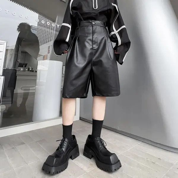 Leather Masaki x Honda Black Faux Leather Shorts, Retro Punk Shorts Size US 32 / EU 48 - 4 Thumbnail