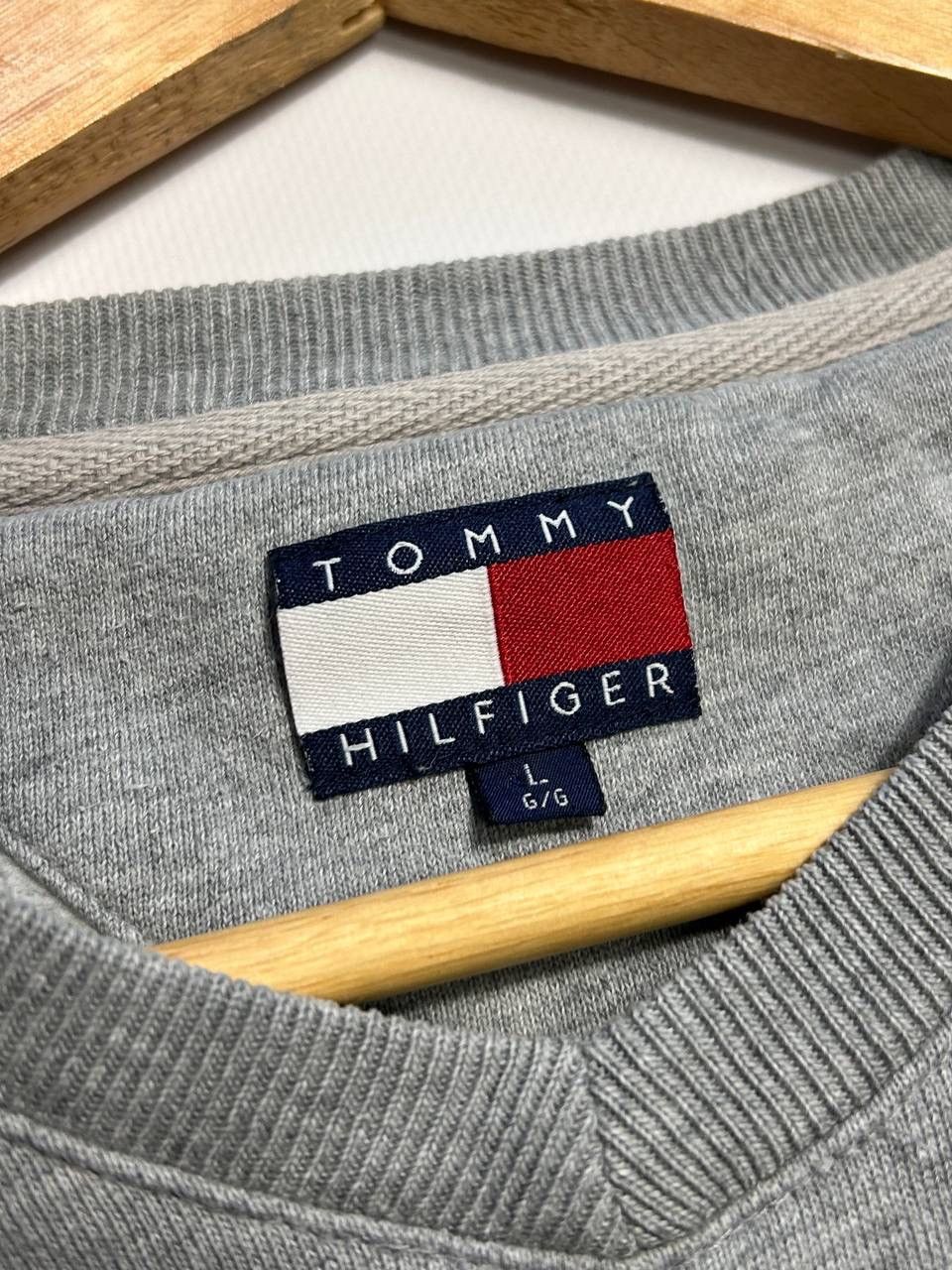Tommy Hilfiger × Vintage Vintage sweatshirt Tommy Hilfiger Size US L / EU 52-54 / 3 - 6 Thumbnail