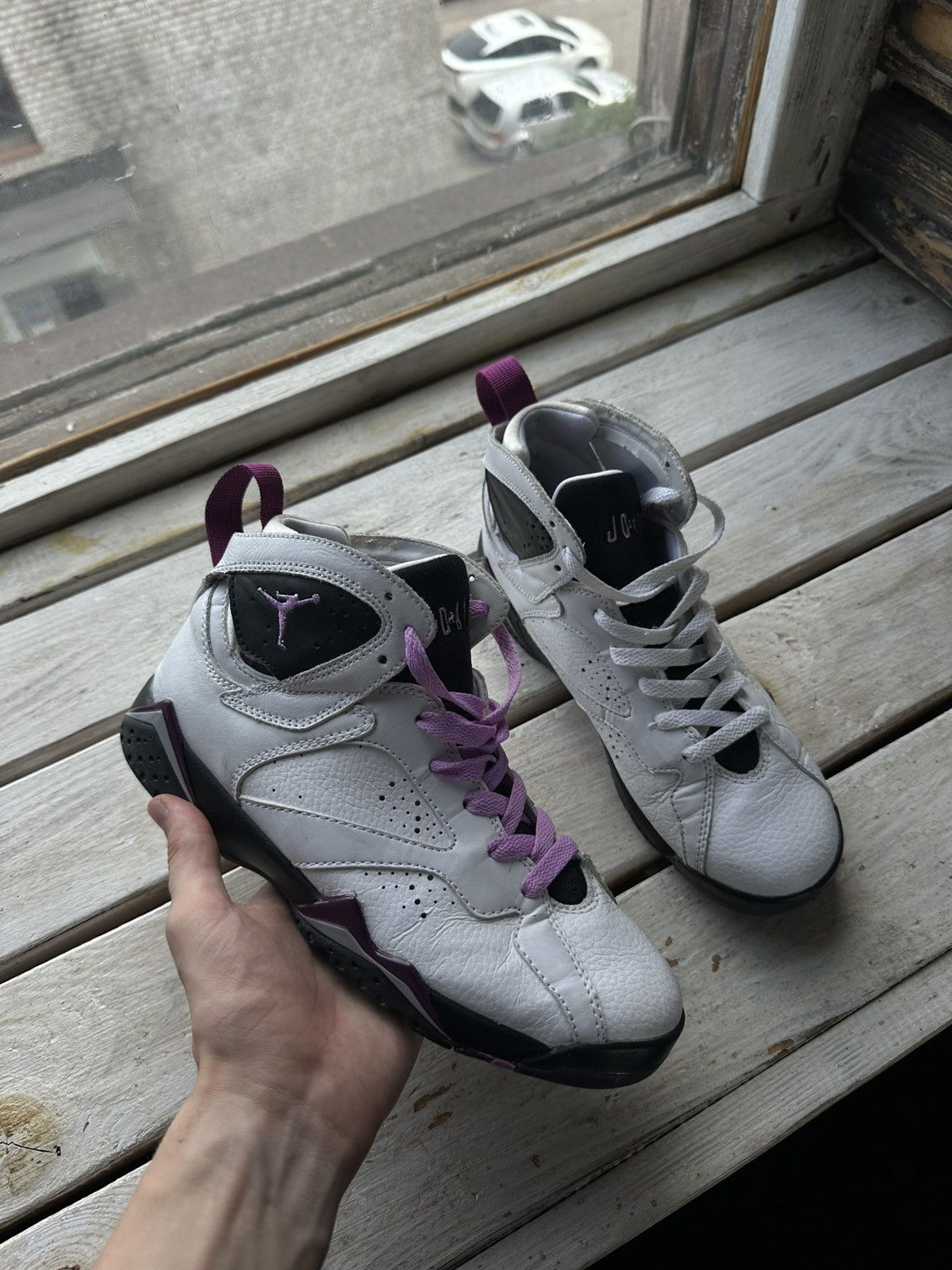 Nike 🚨NIKE AIR JORDAN 7 WHITE PURPLE WITH LOGO SHOES Size US 7 / EU 40 - 1 Thumbnail