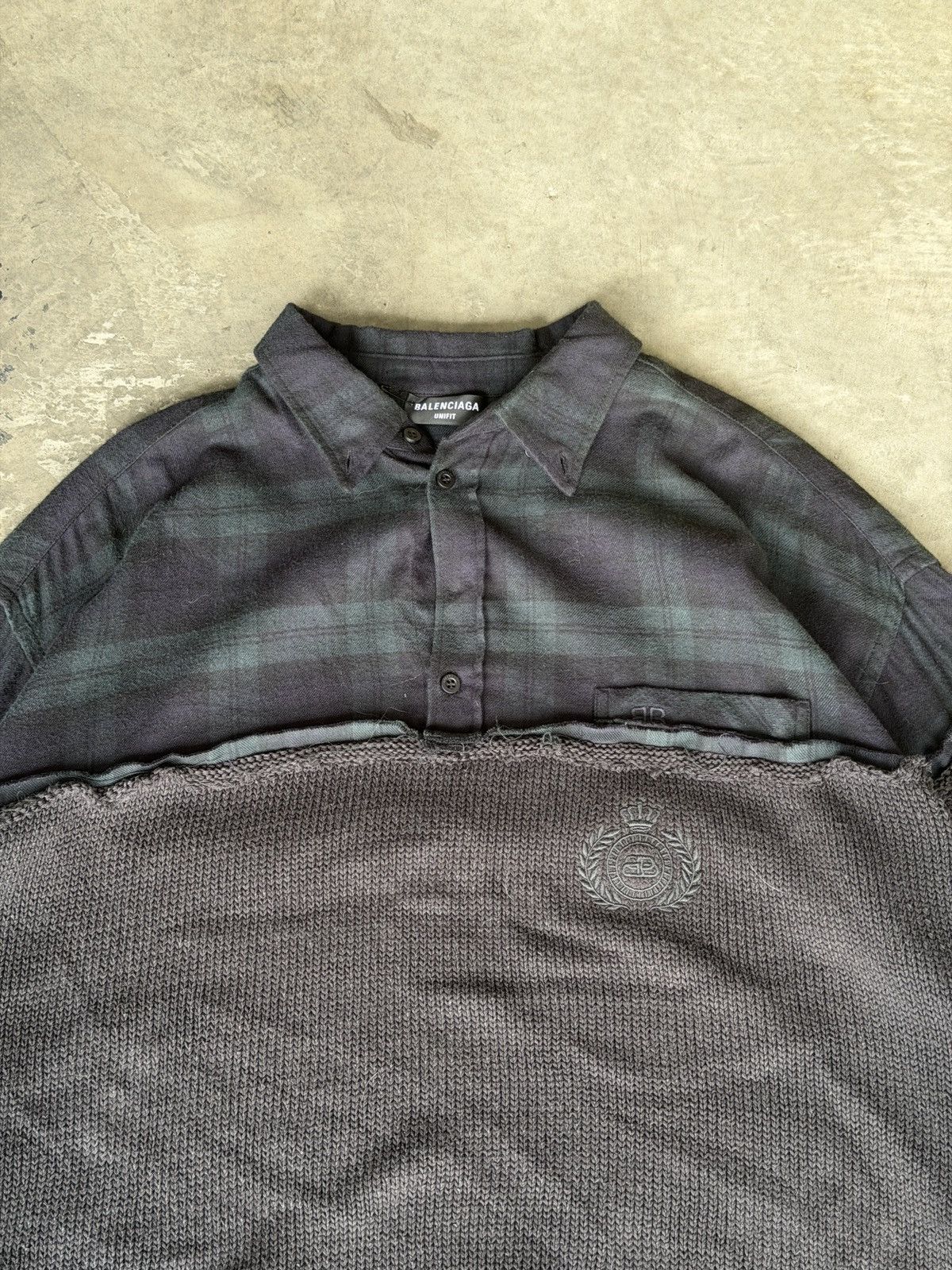 Balenciaga Balenciaga cut up hybrid sweater flannel Size US XL / EU 56 / 4 - 2 Thumbnail